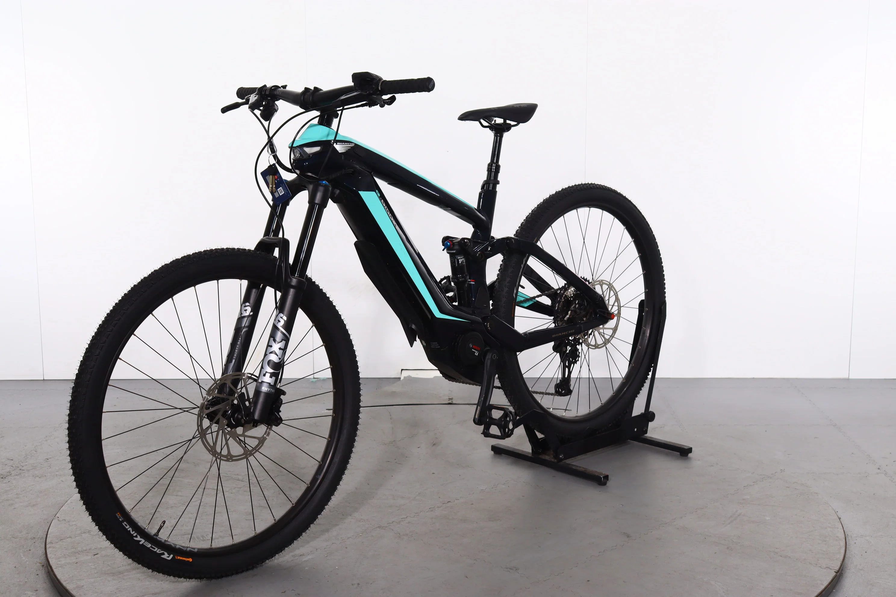 Bianchi E-Omnia FX-Type XT - Image 4