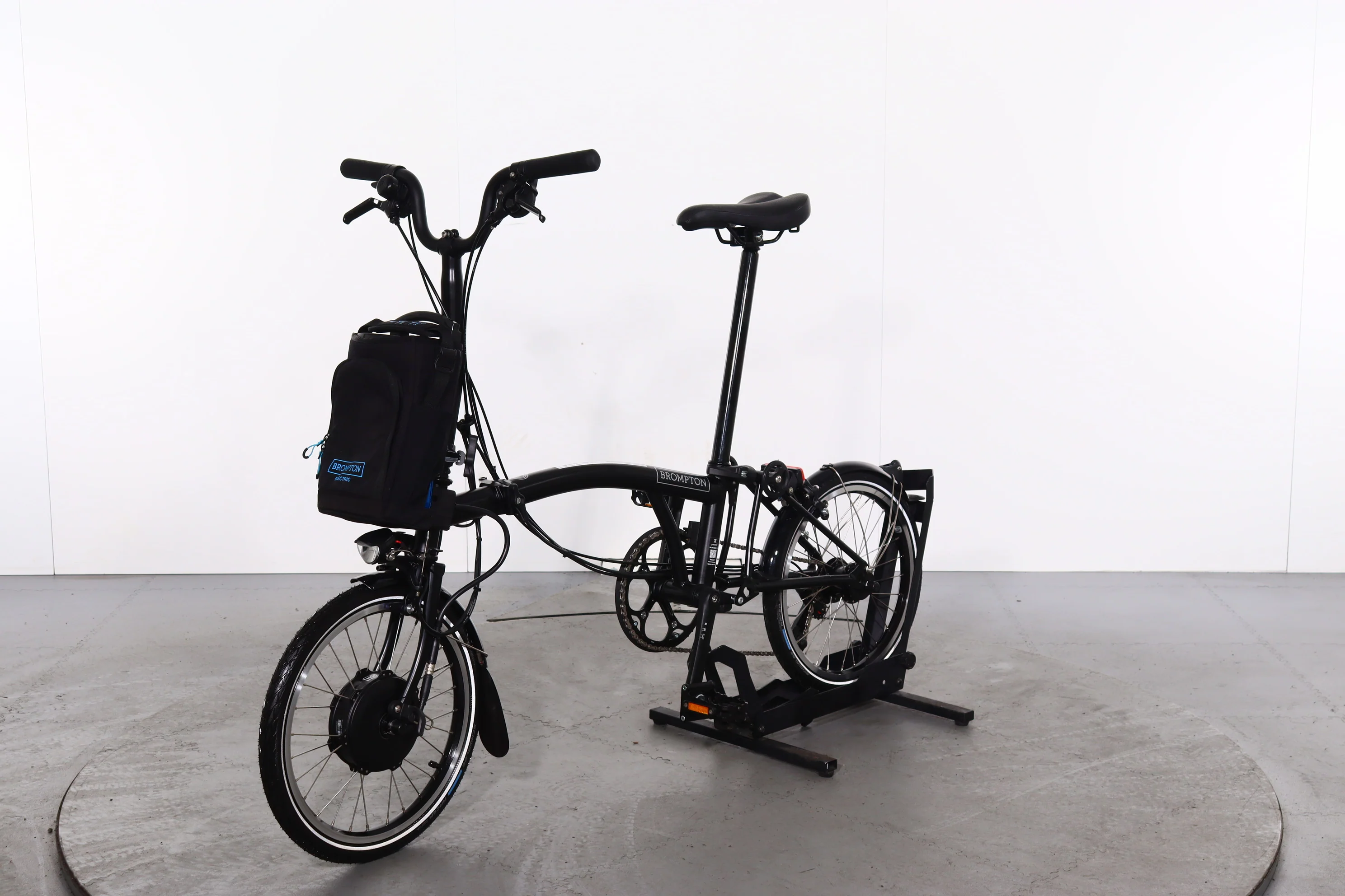 Brompton C Line Electric 12 Speed - Image 3