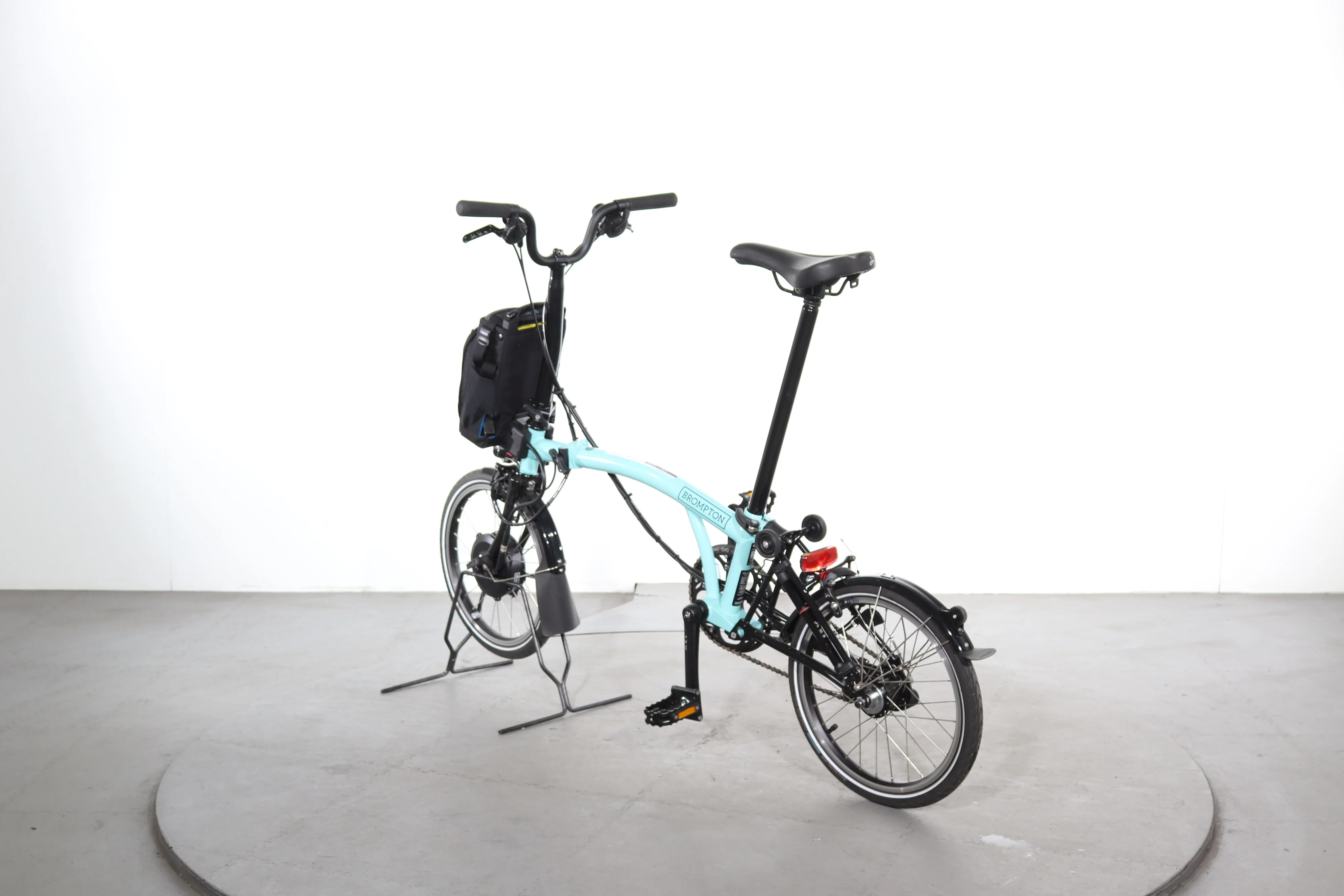 Brompton C Line Electric 6 Speed - Image 5