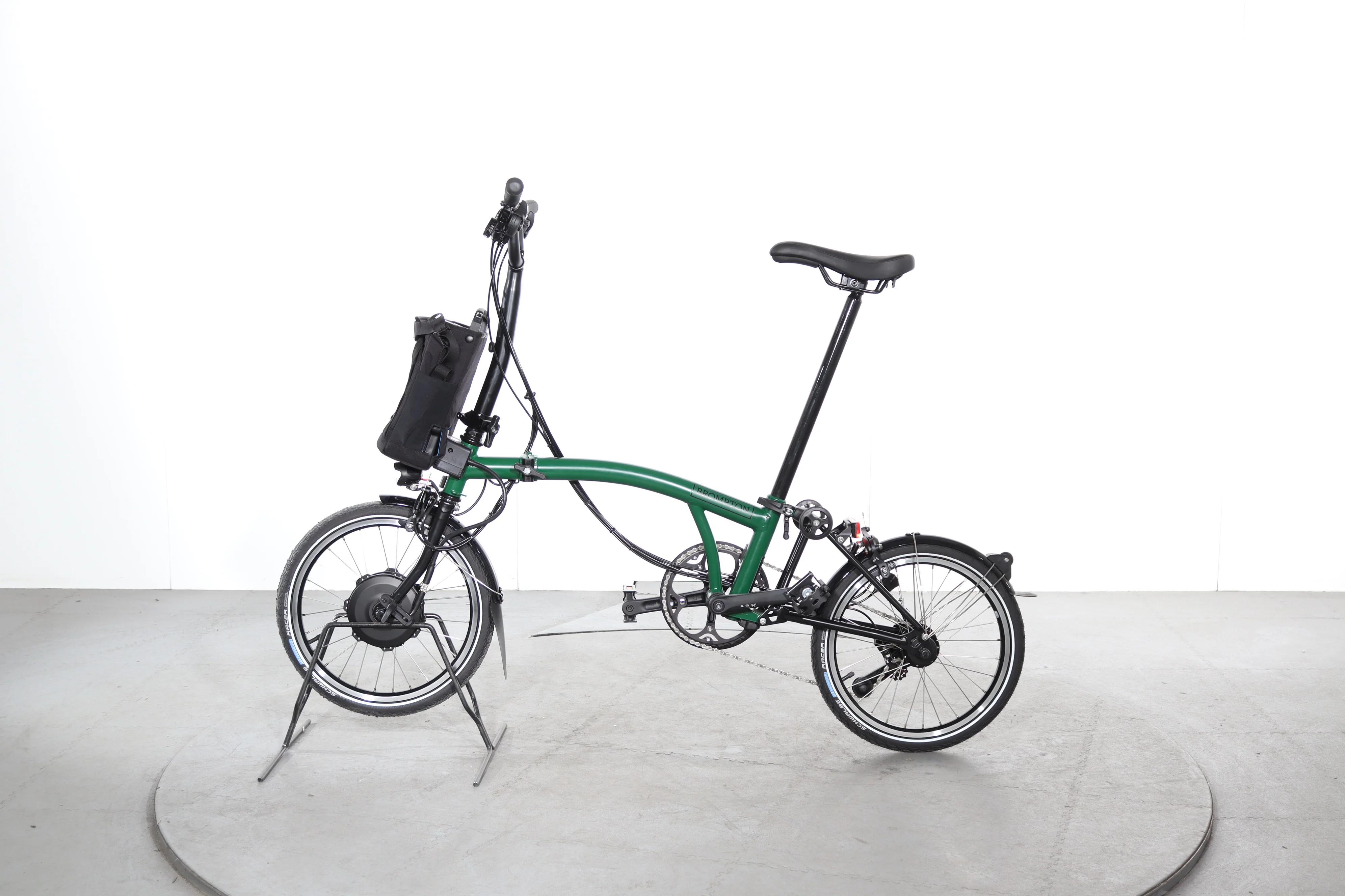 Brompton C Line Electric 6 Speed - Image 4