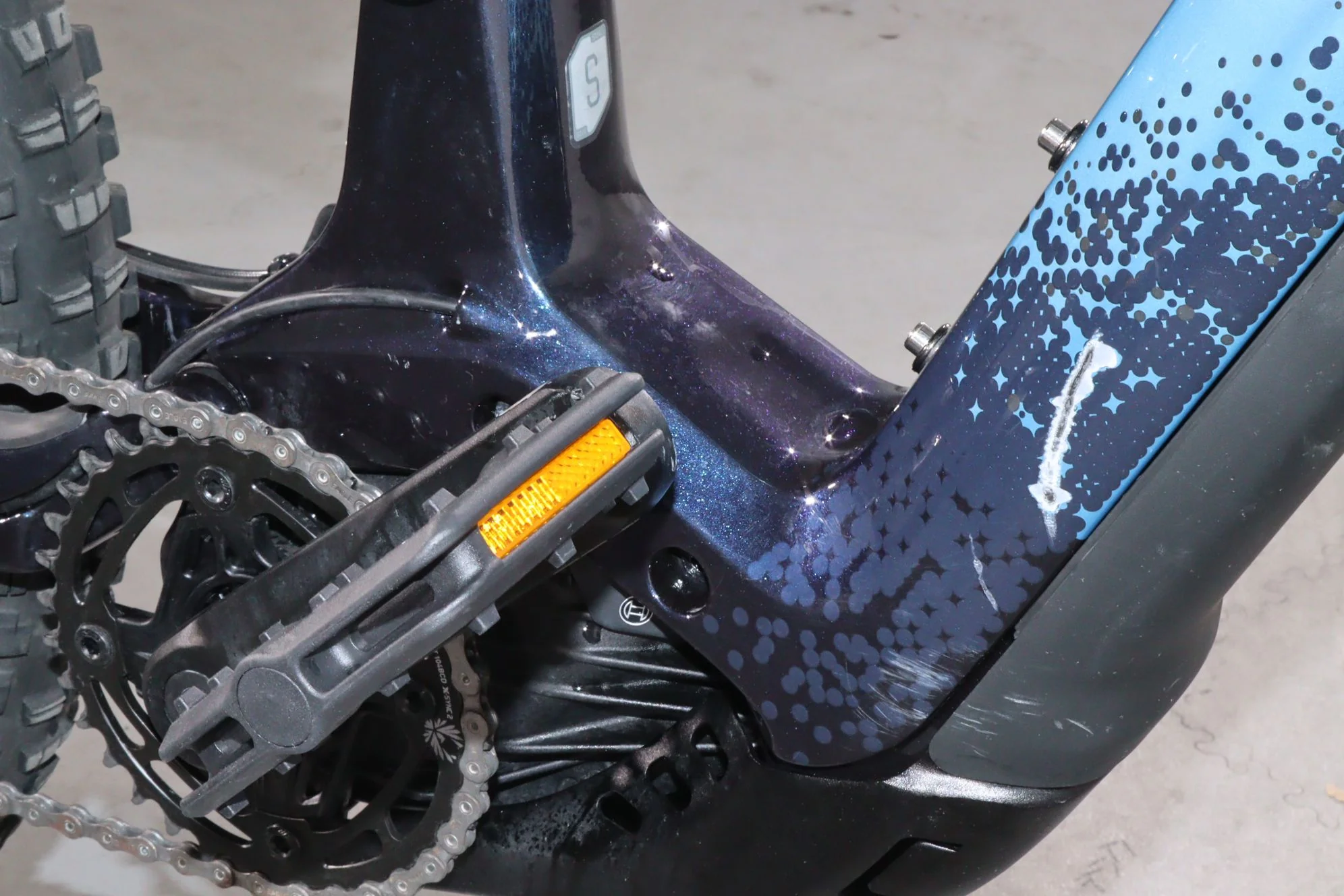 Cannondale 27.5 Moterra Neo Carbon 2 Alpine - Image 17