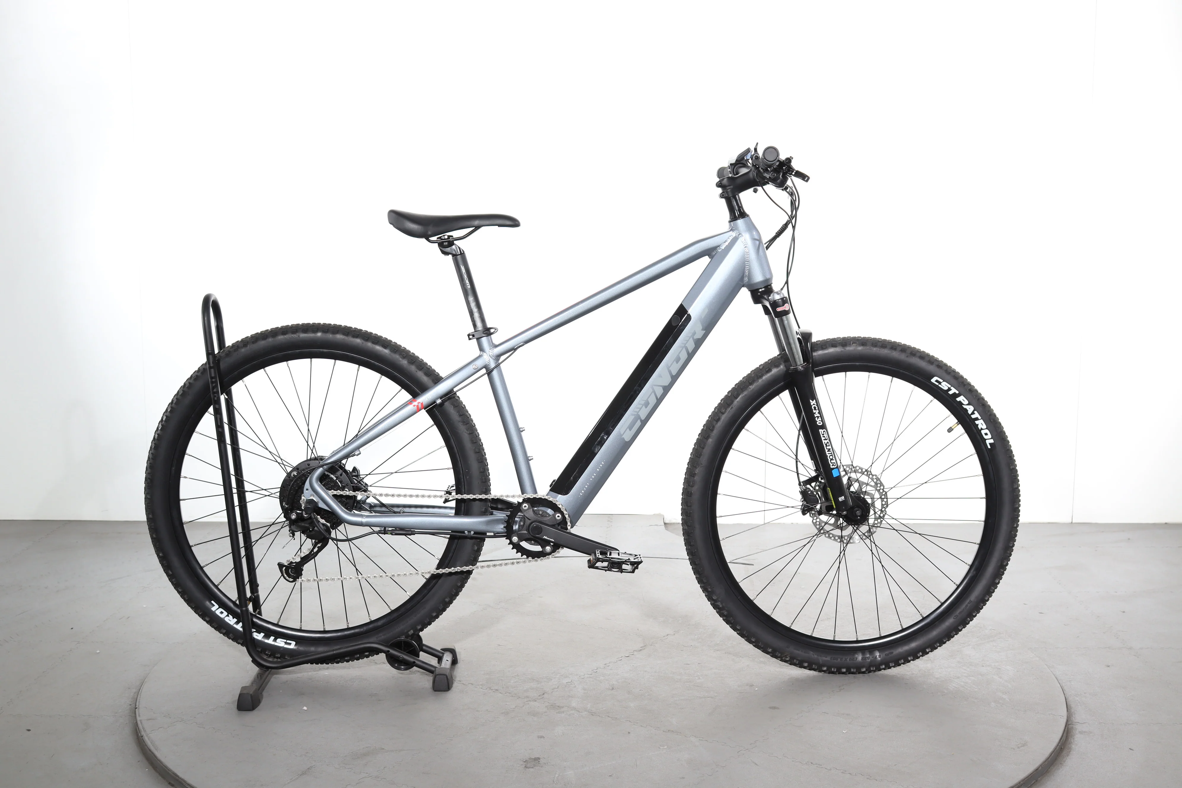 Conor JAVA E-MTB 29