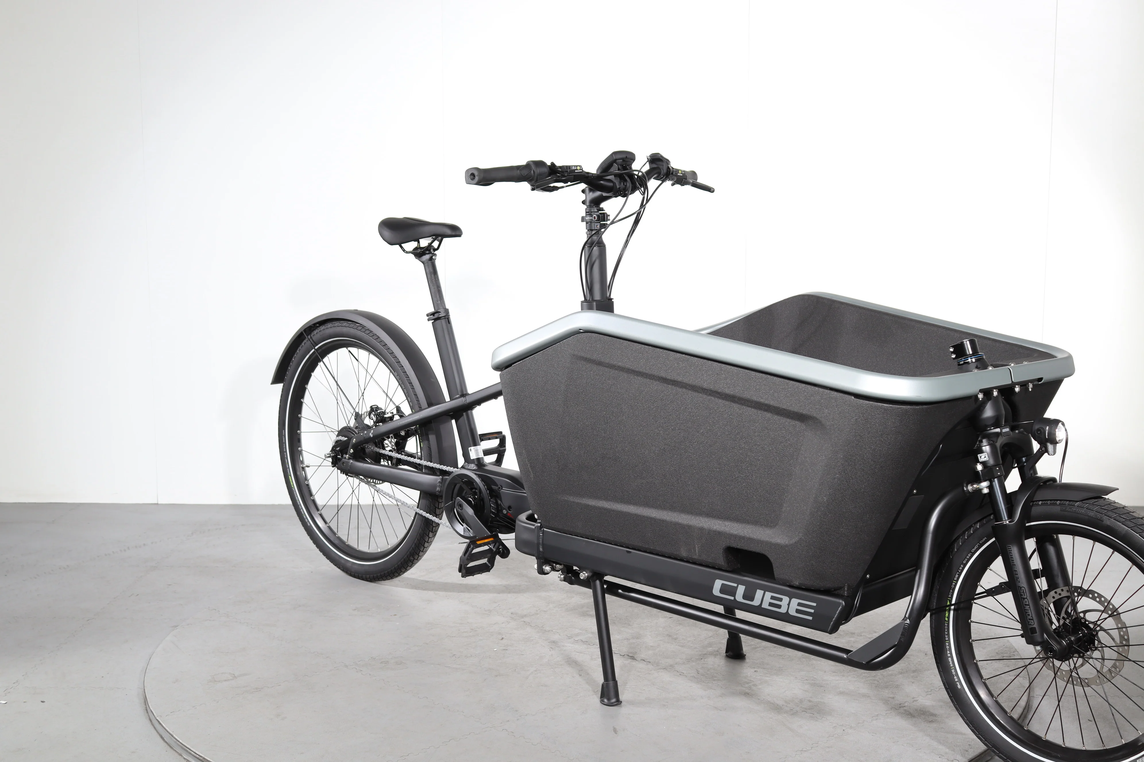 Cube Cargo Hybrid 500 - Image 2
