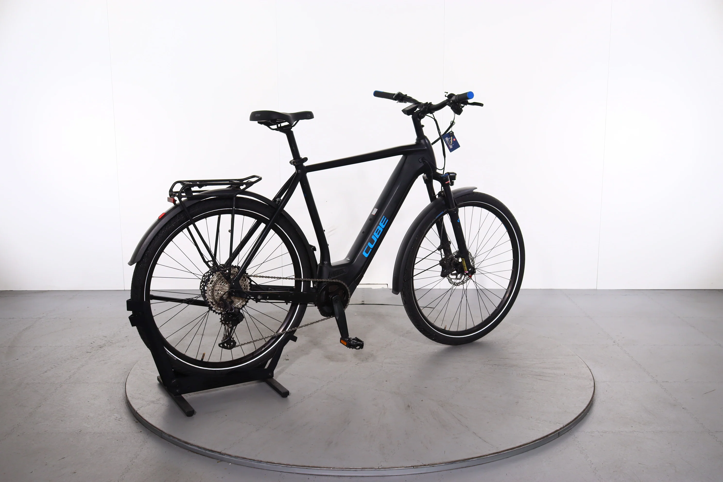 Cube Cross Hybrid Race 625 Allroad - Image 5