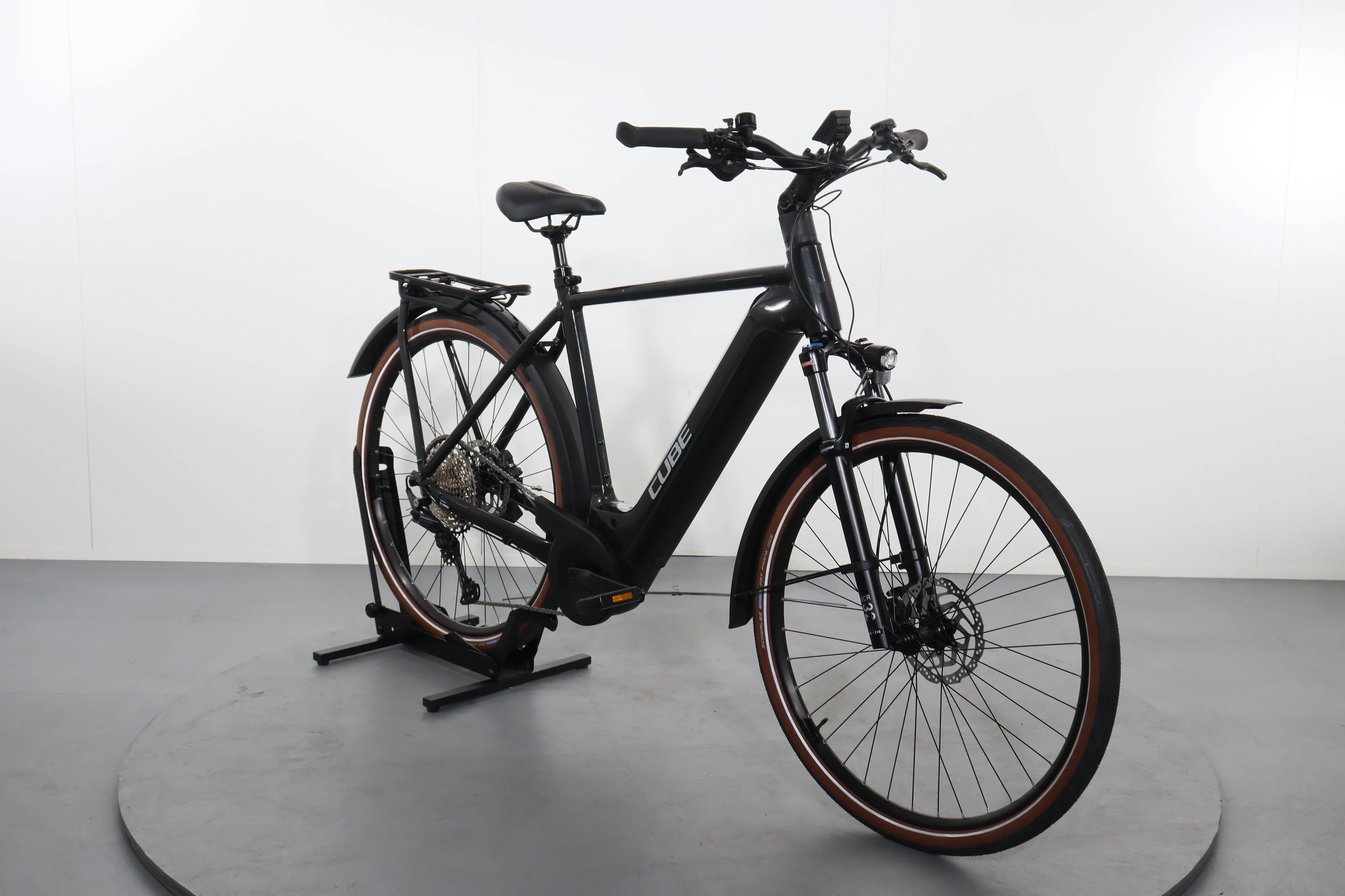 Cube Kathmandu Hybrid Exc 750 - Image 2