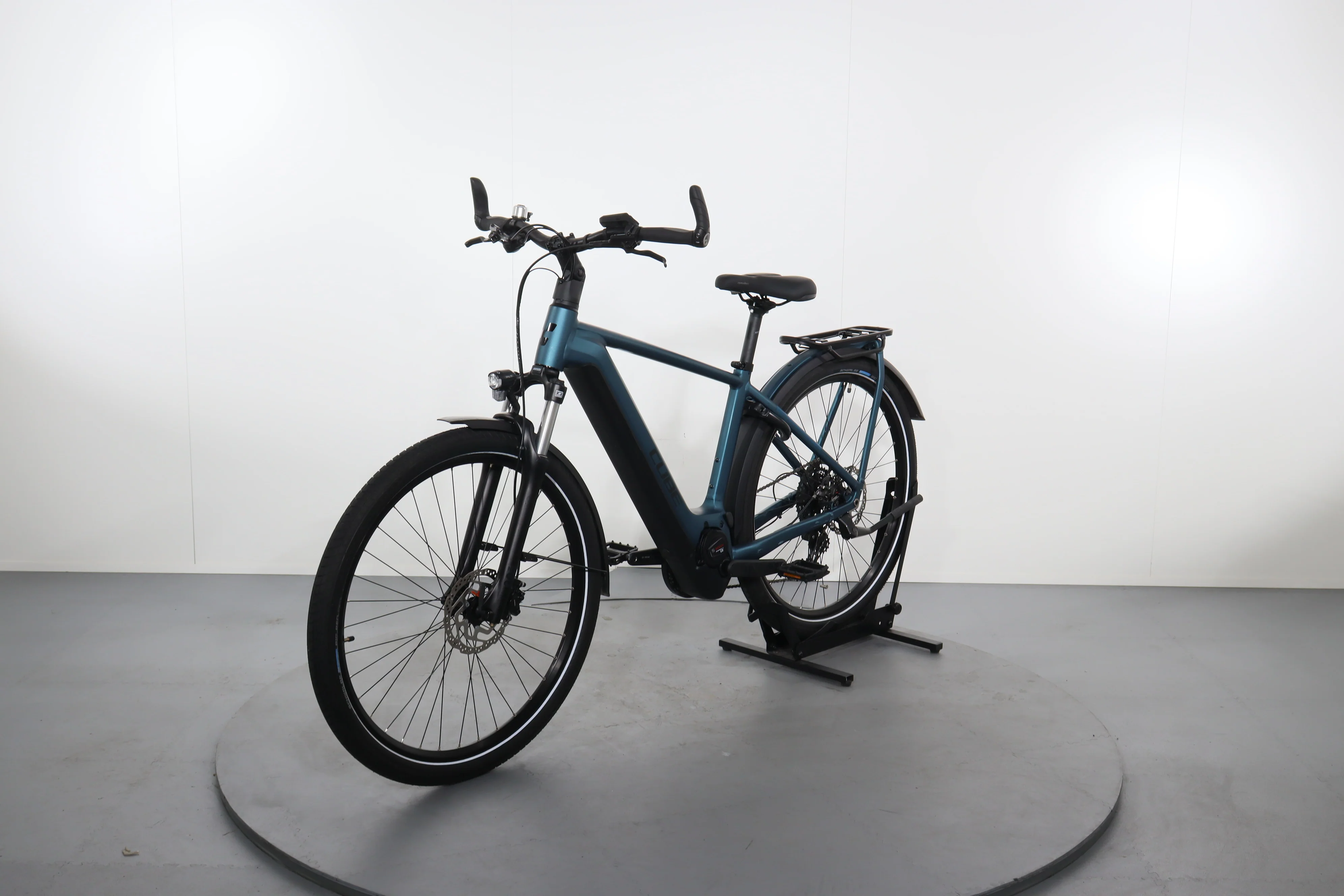 Cube Kathmandu Hybrid One 750 - Image 3