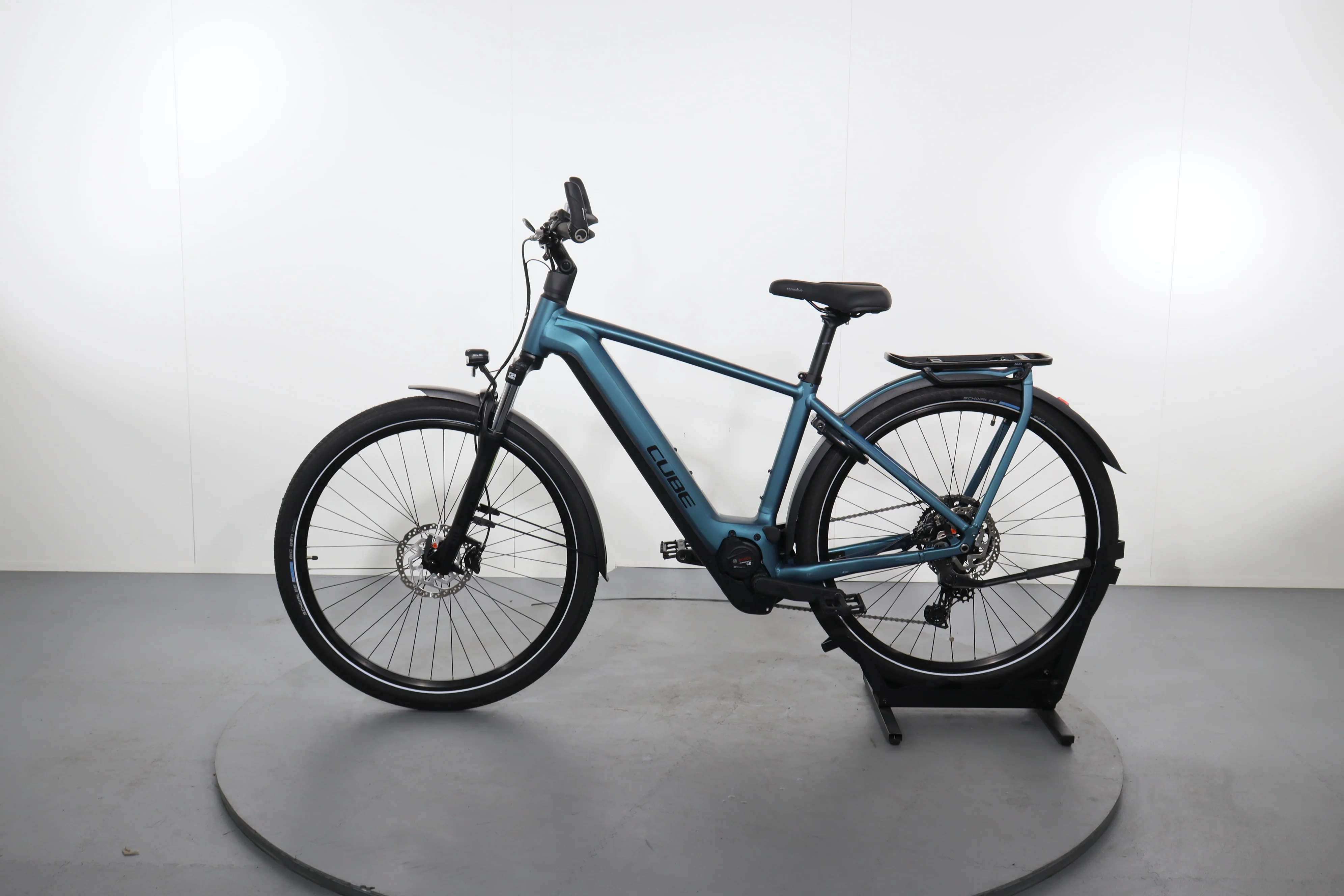 Cube Kathmandu Hybrid One 750 - Image 4