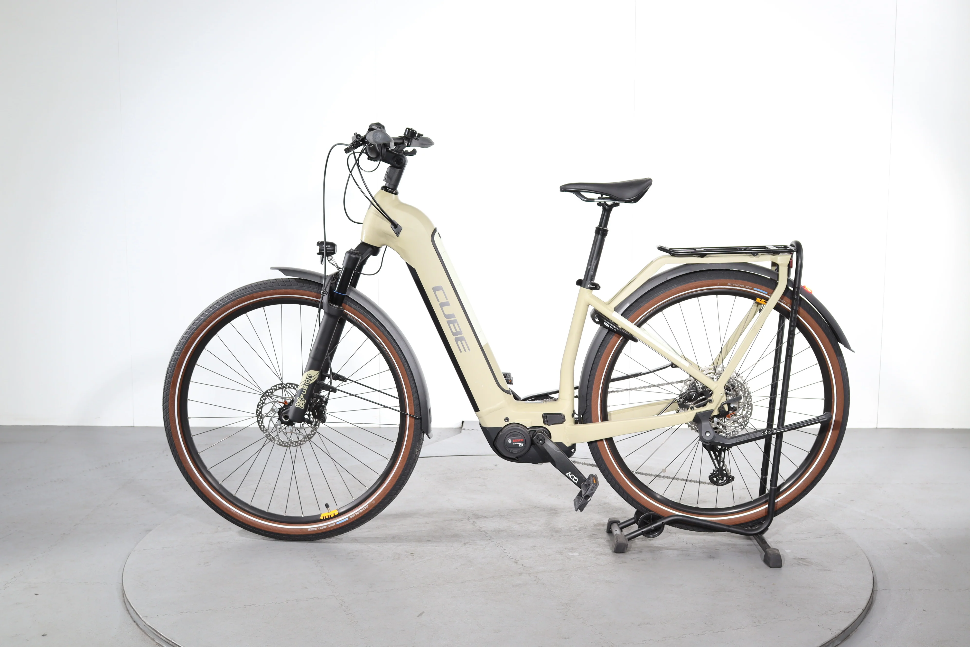 Cube Kathmandu Hybrid Pro 625 - Image 4
