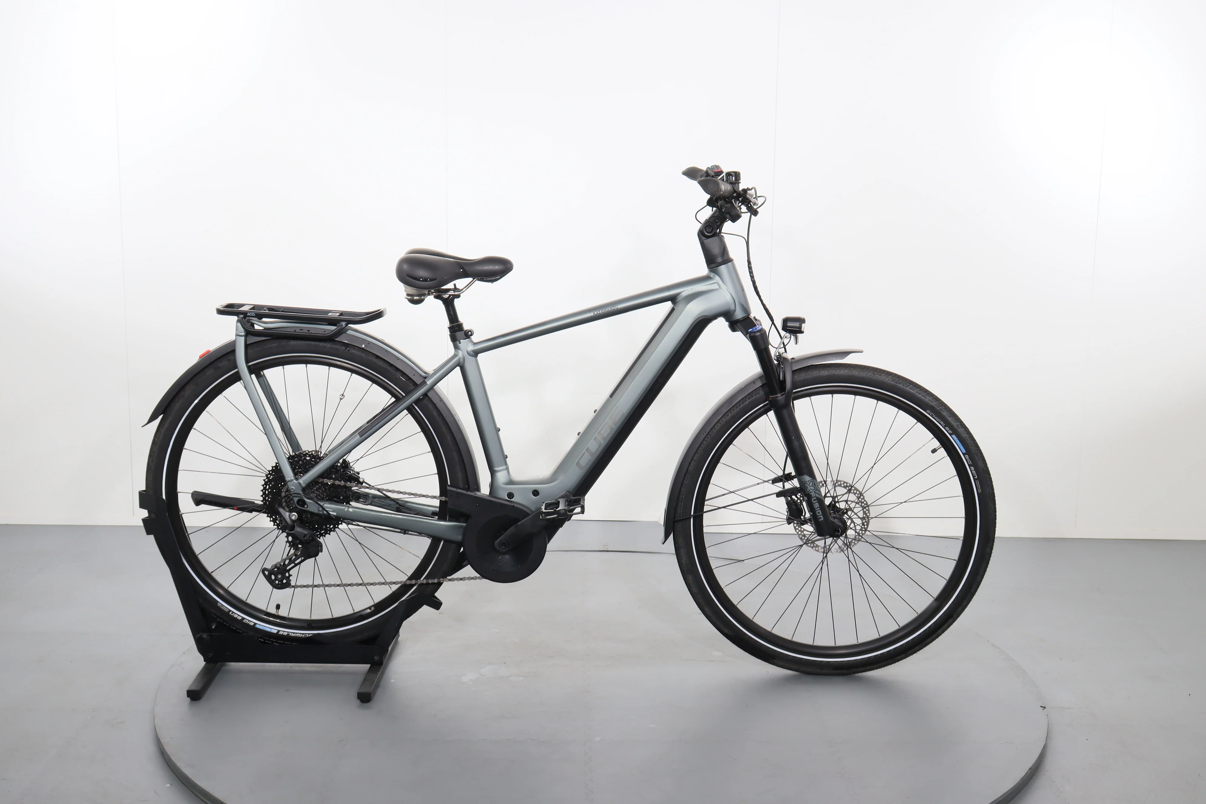 Cube Kathmandu Hybrid Pro 750