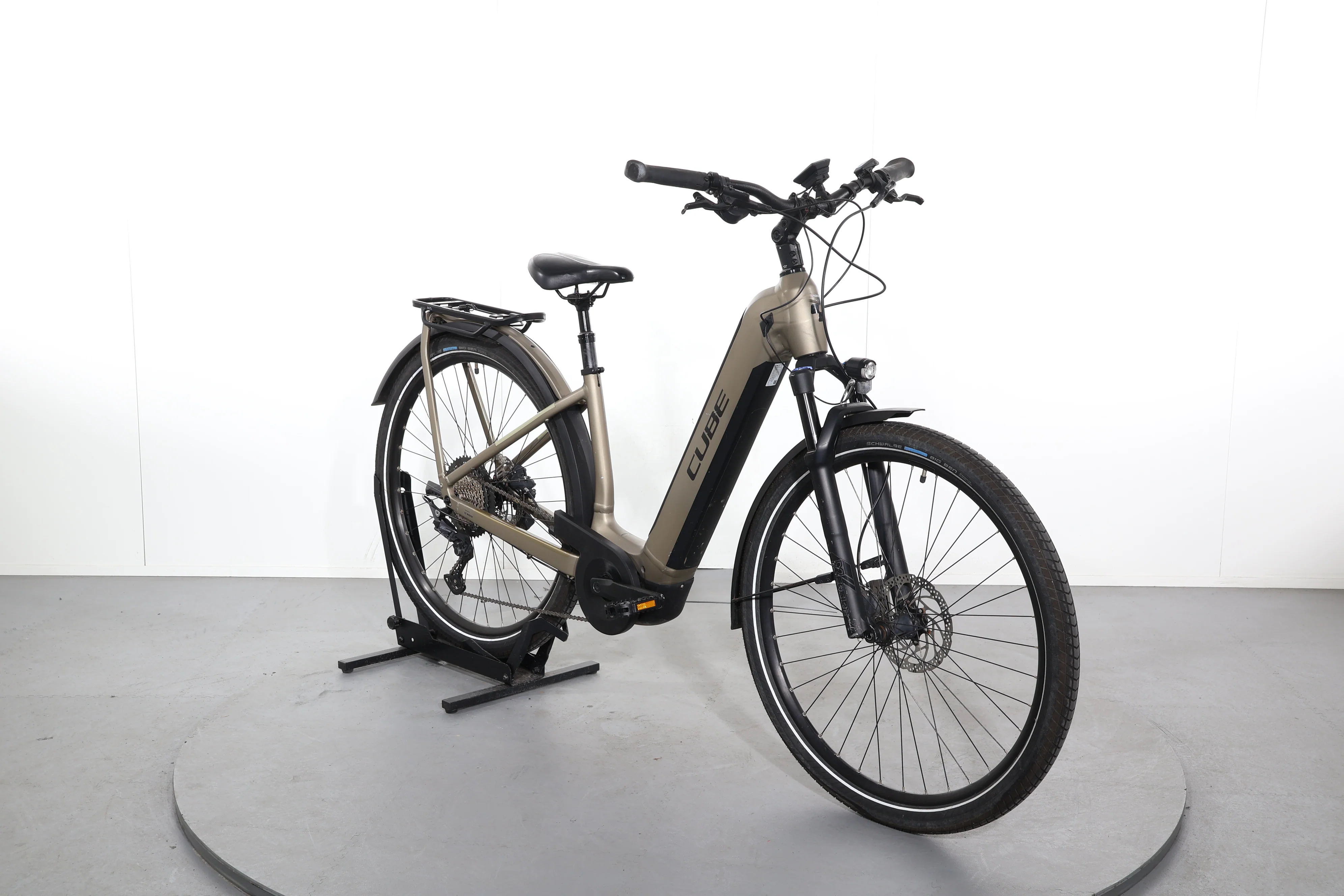 Cube Kathmandu Hybrid Pro 750 - Image 2