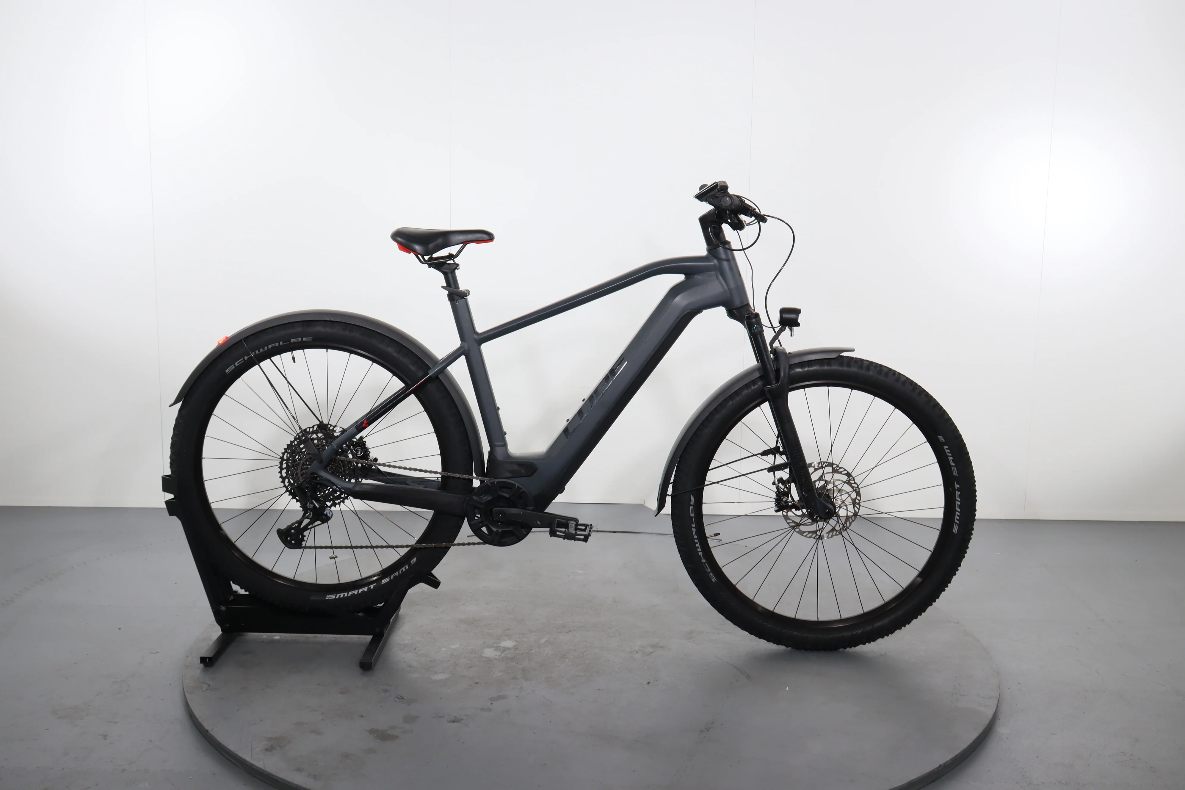 Cube Reaction Hybrid EXC 750