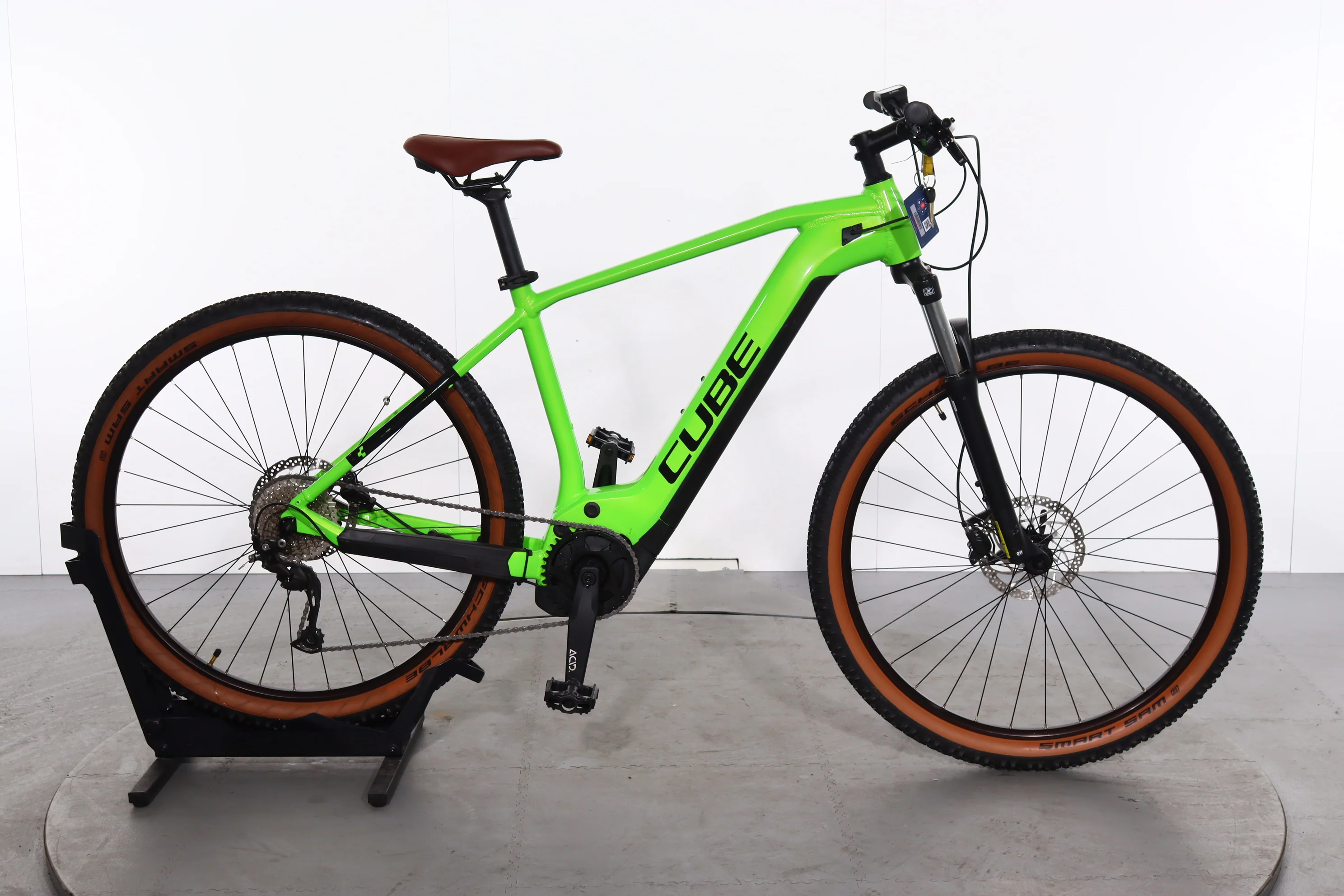 Cube Reaction Hybrid Performance Allroad