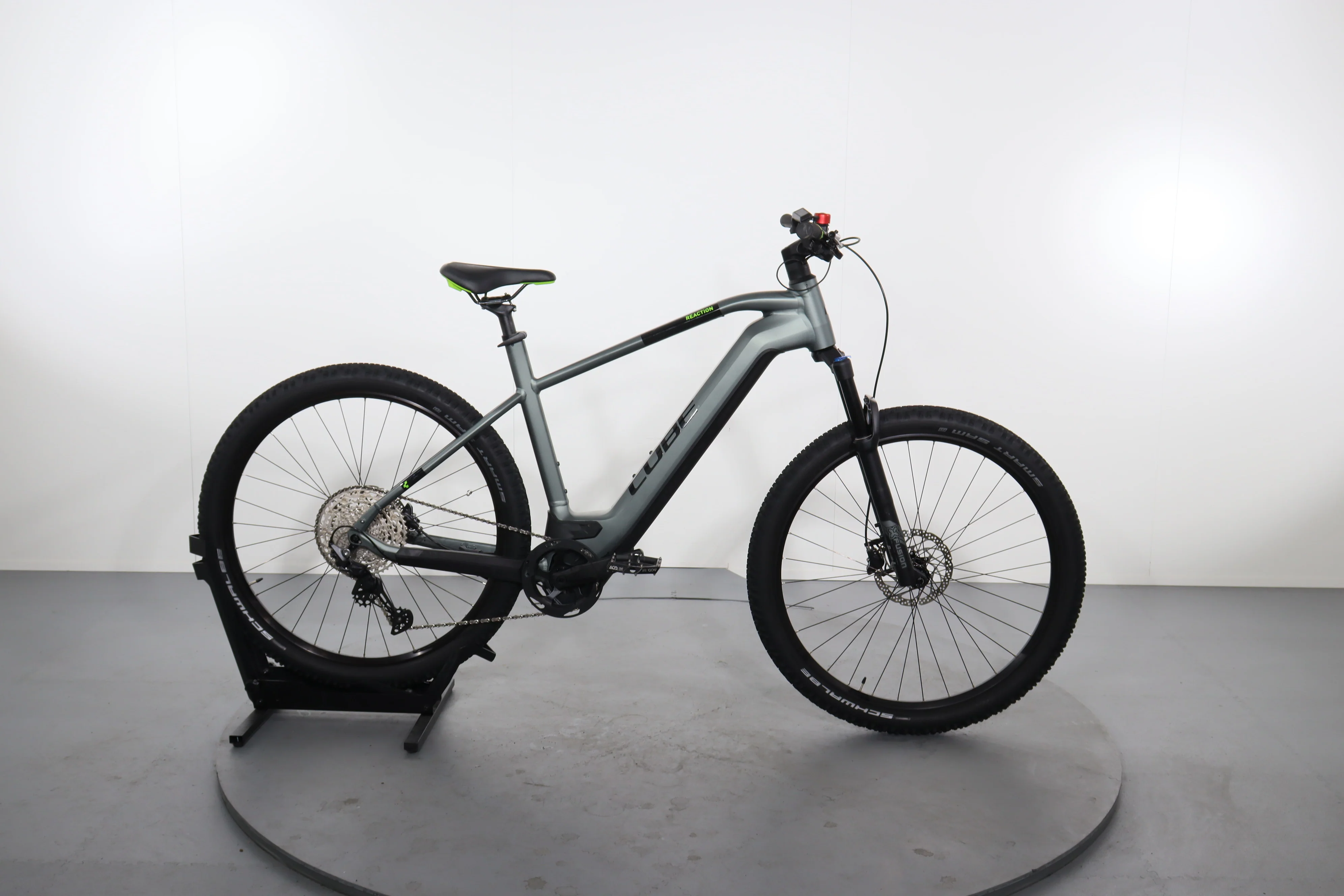 Cube Reaction Hybrid Pro 750