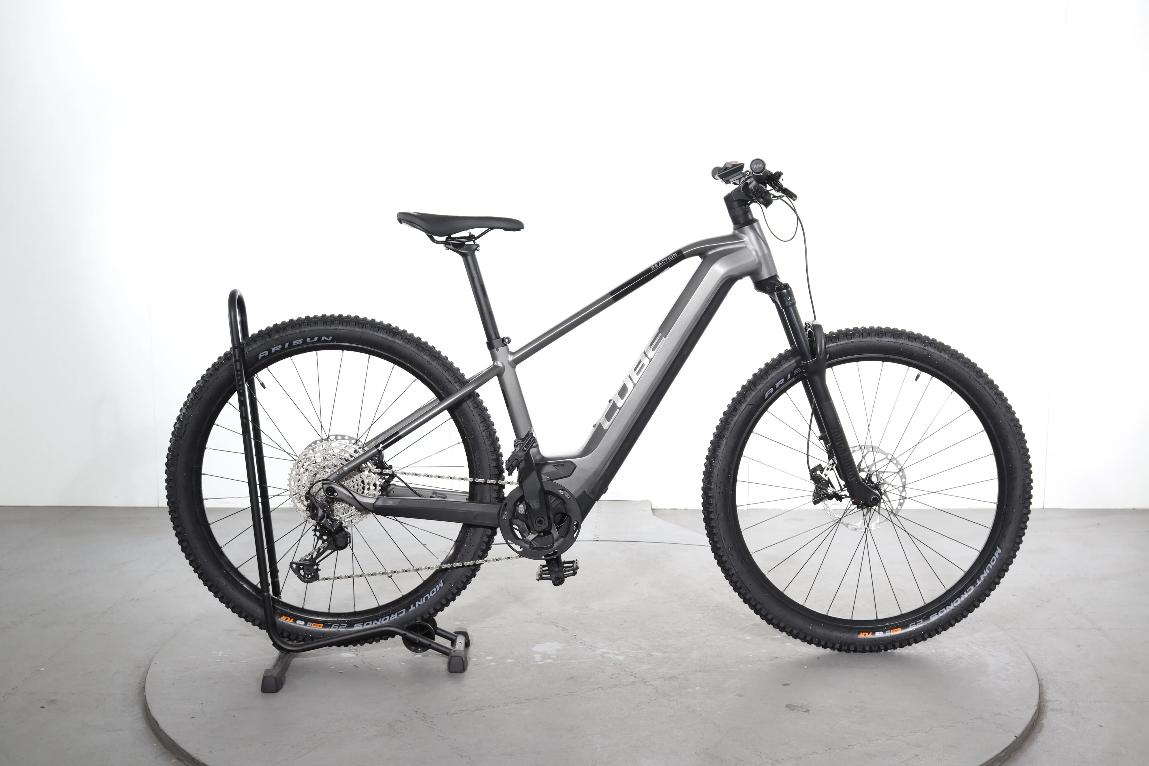 Cube Reaction Hybrid Race 750