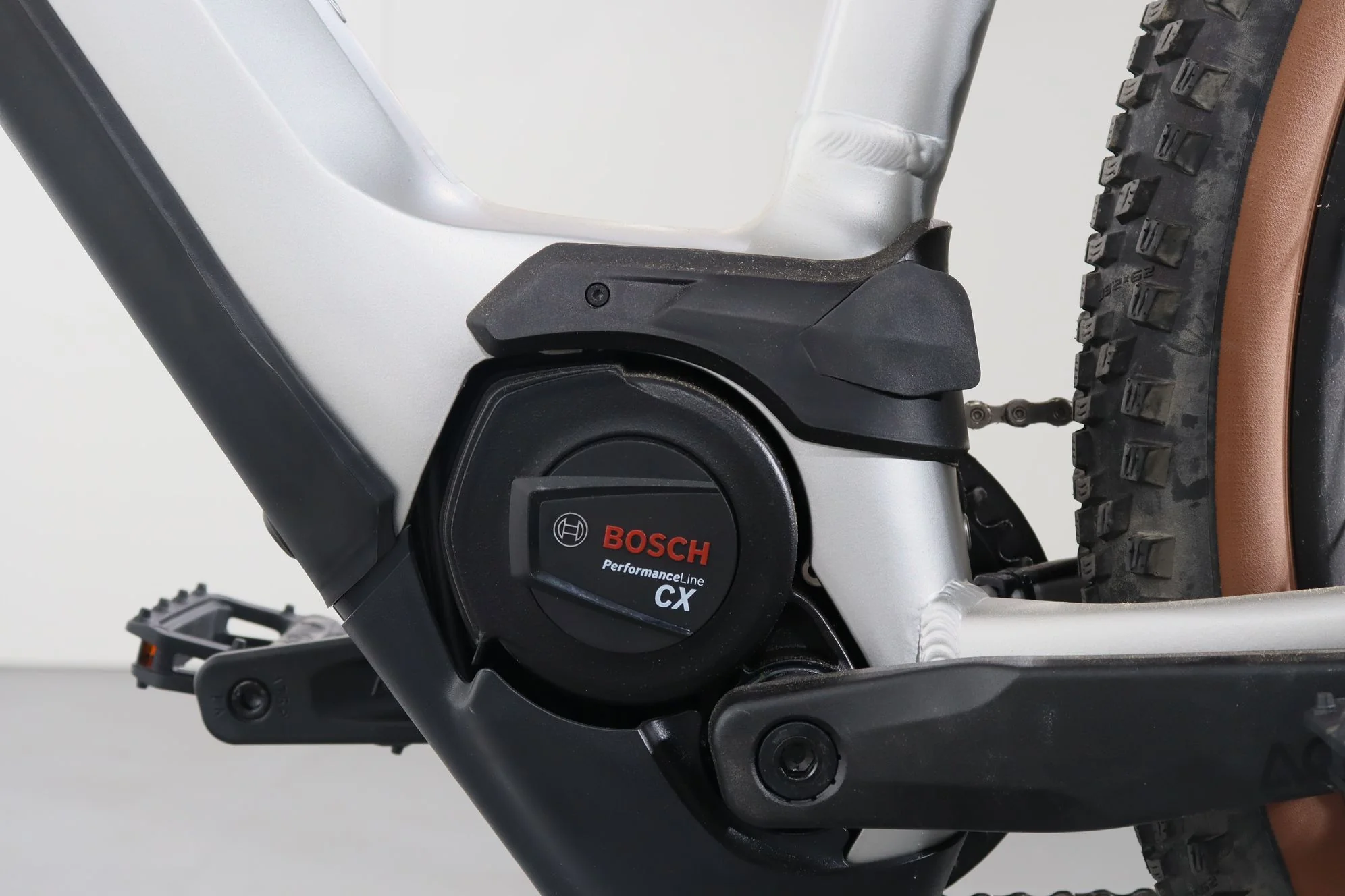 Cube Reaction Hybrid Slx 750 - Image 11