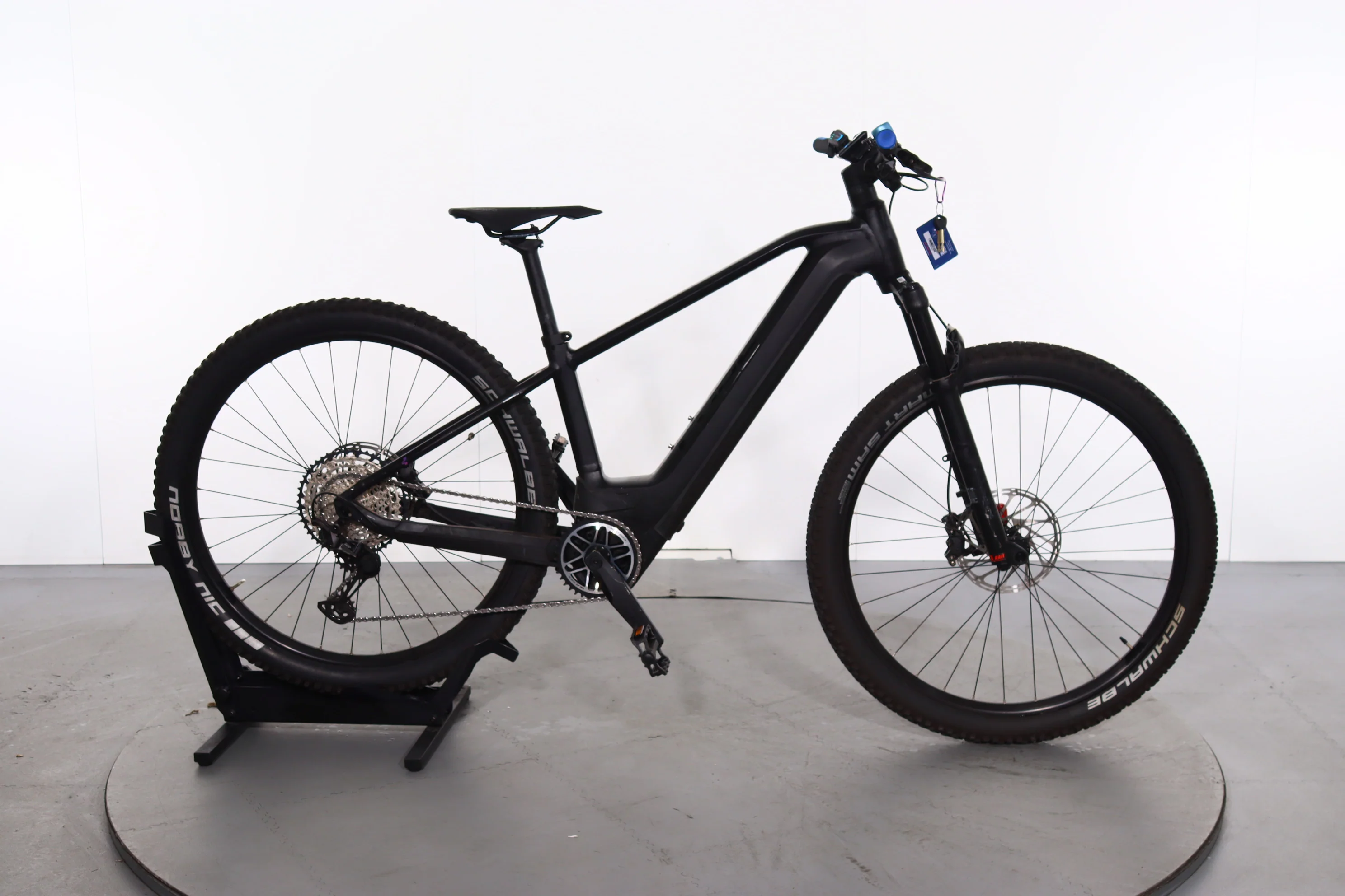 Cube Reaction Hybrid SLX