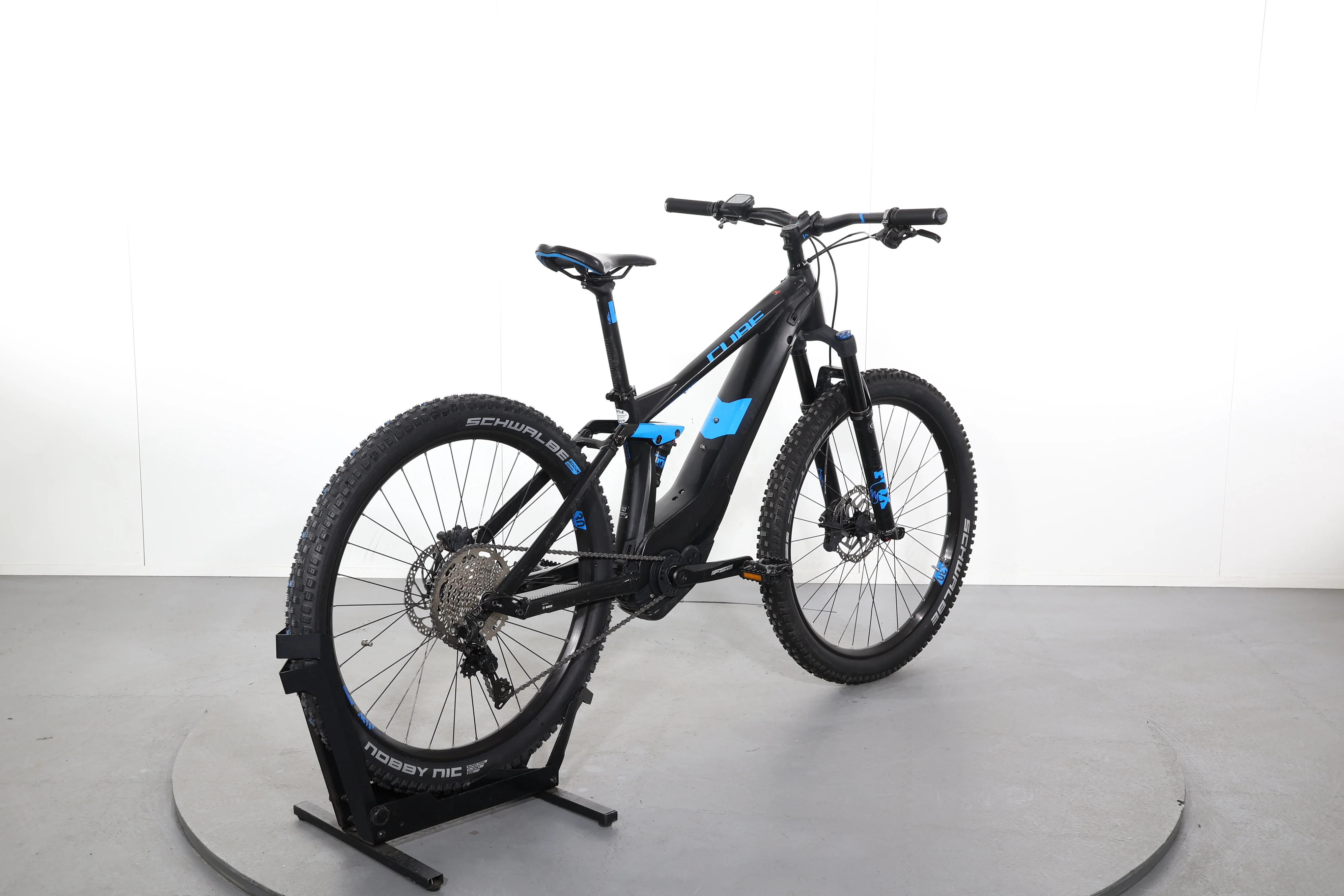 Cube Stereo Hybrid 120 Race - Image 6