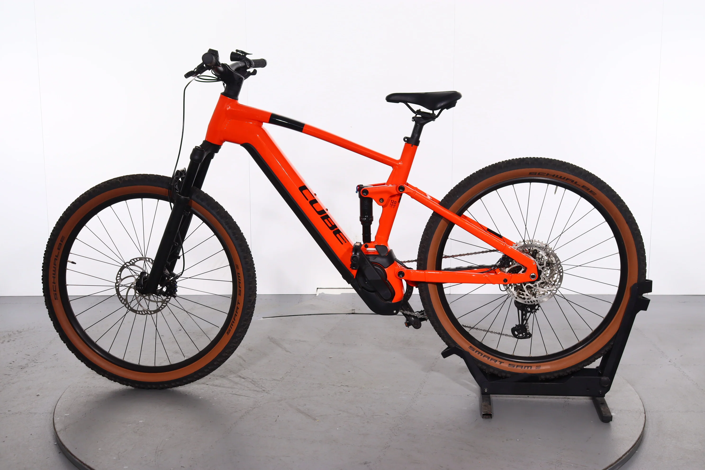 Cube Stereo Hybrid 120 Race - Image 6