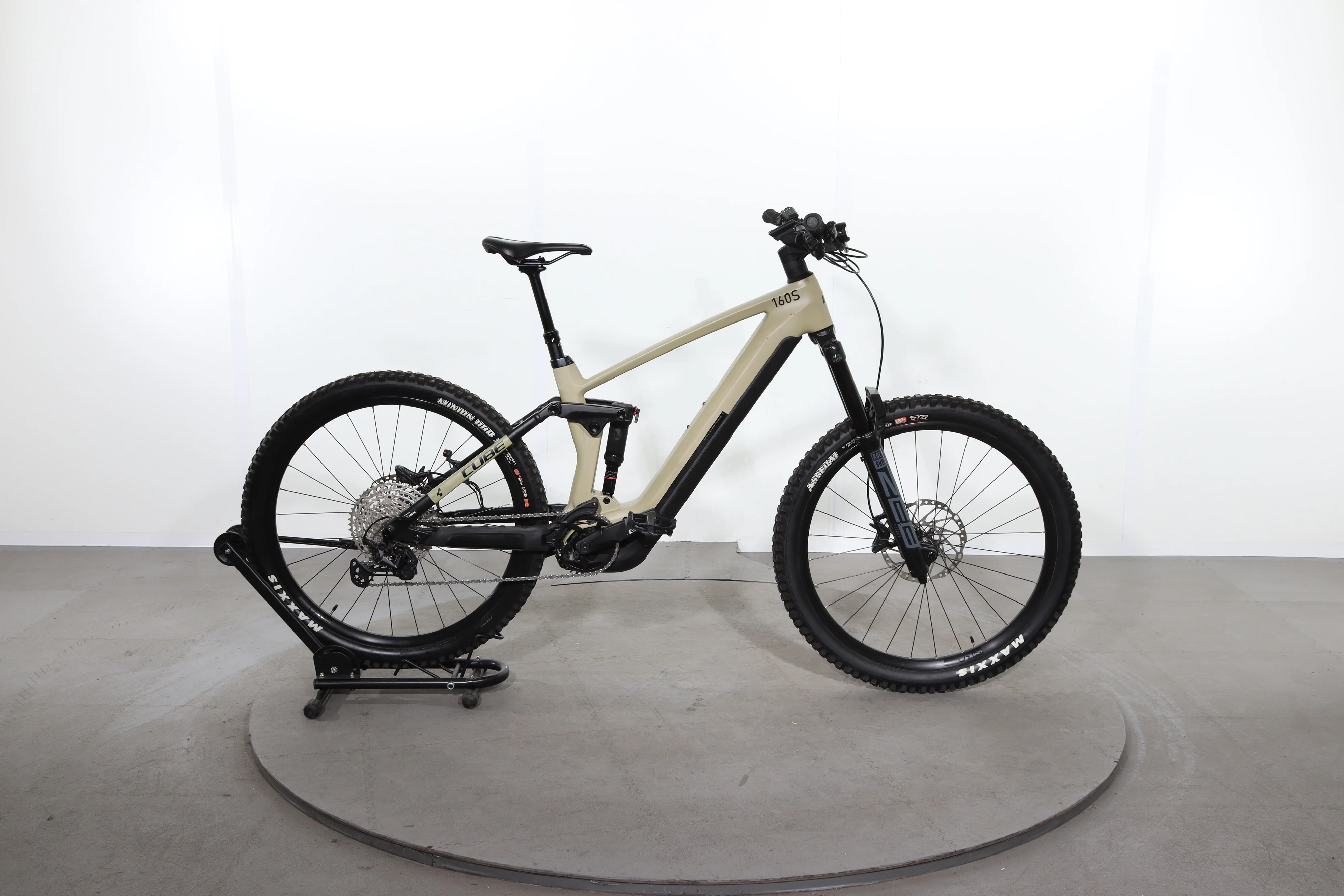 Cube Stereo Hybrid 160 HPC SL