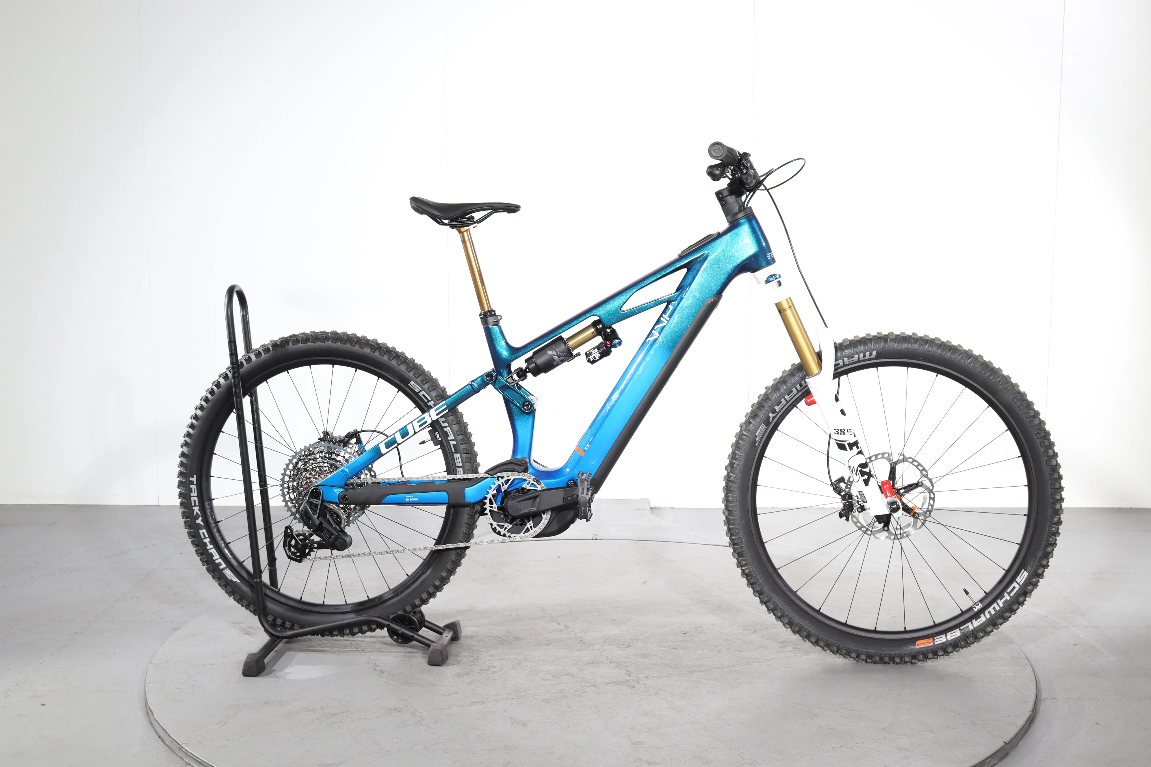 Cube Stereo Hybrid ONE77 HPC AT actionteam