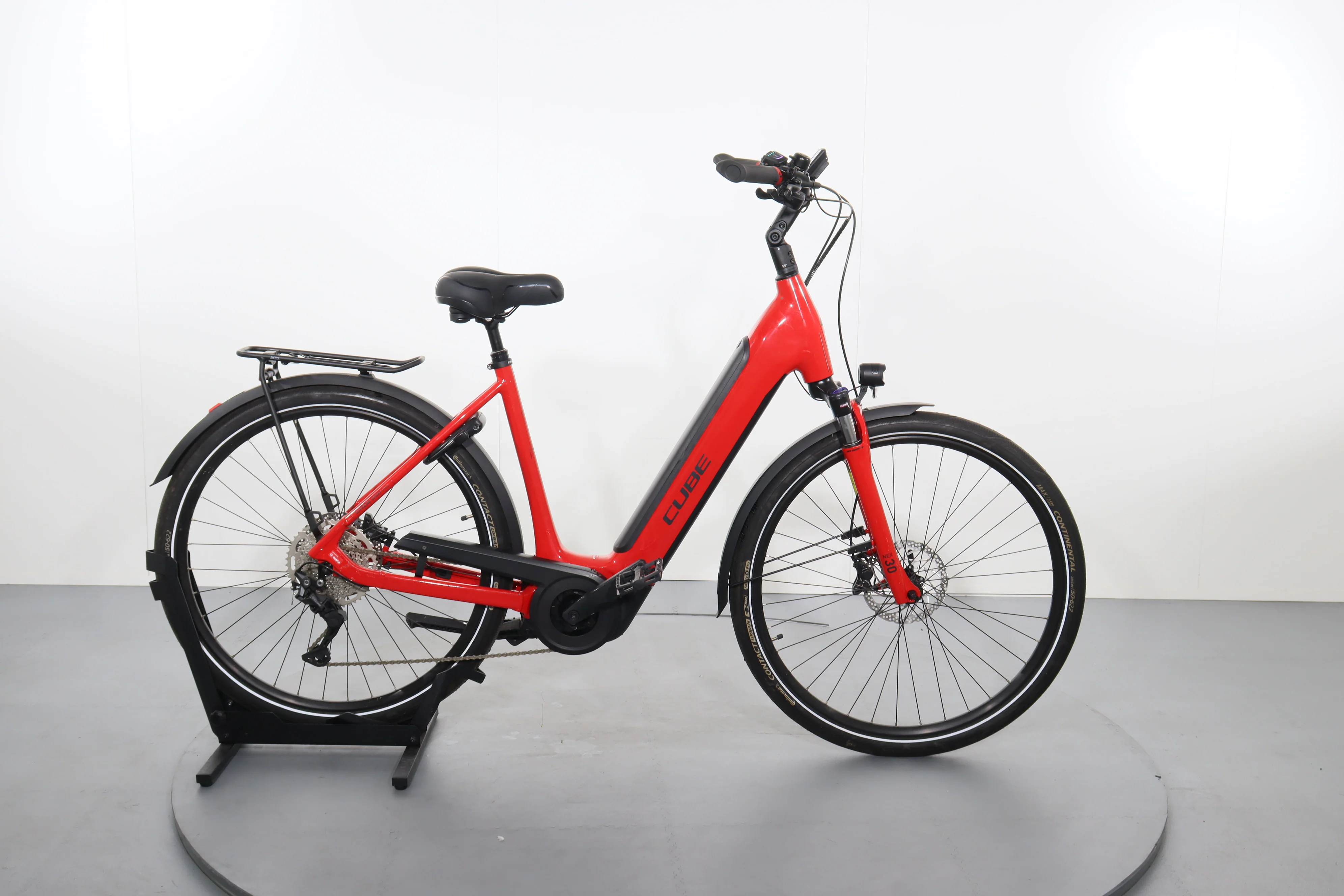 Cube Supreme Hybrid Pro 625