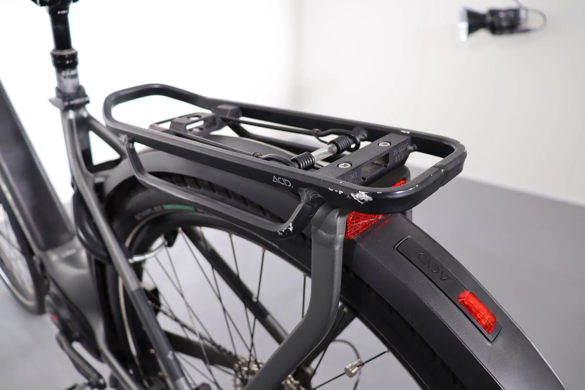 Cube TOURING HYBRID EXC 625 - Image 9