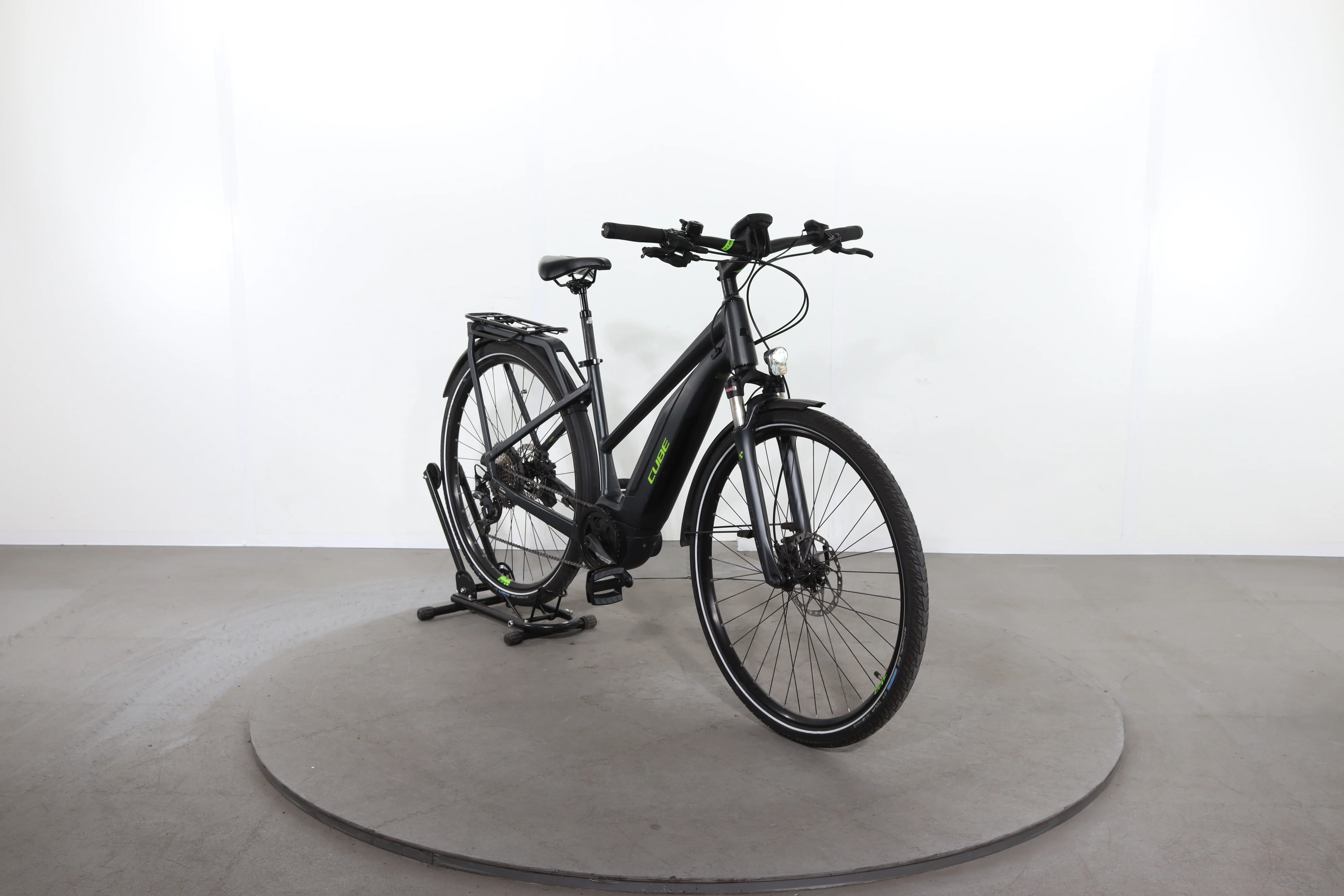 Cube Touring Hybrid EXC - Image 2