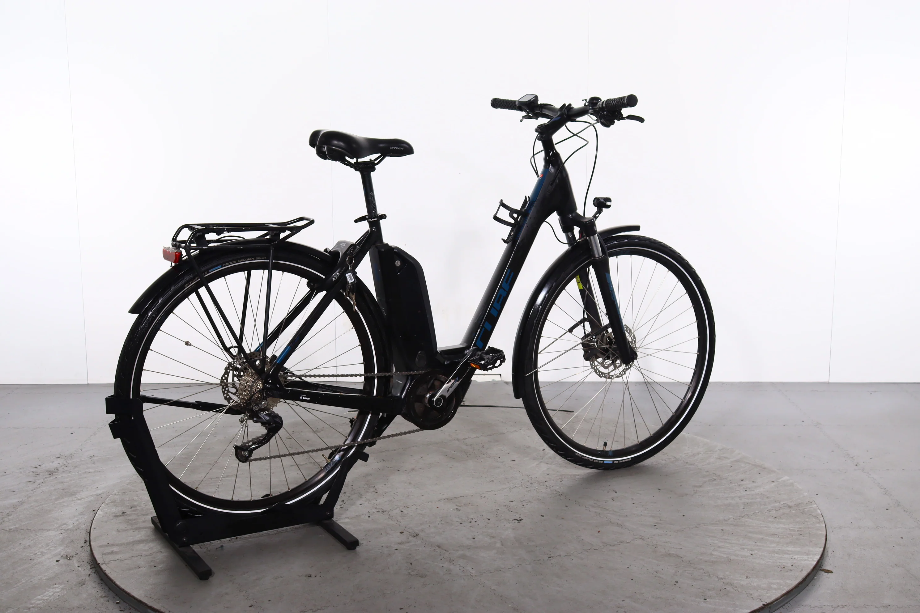 Cube Touring Hybrid One 400 - Image 4