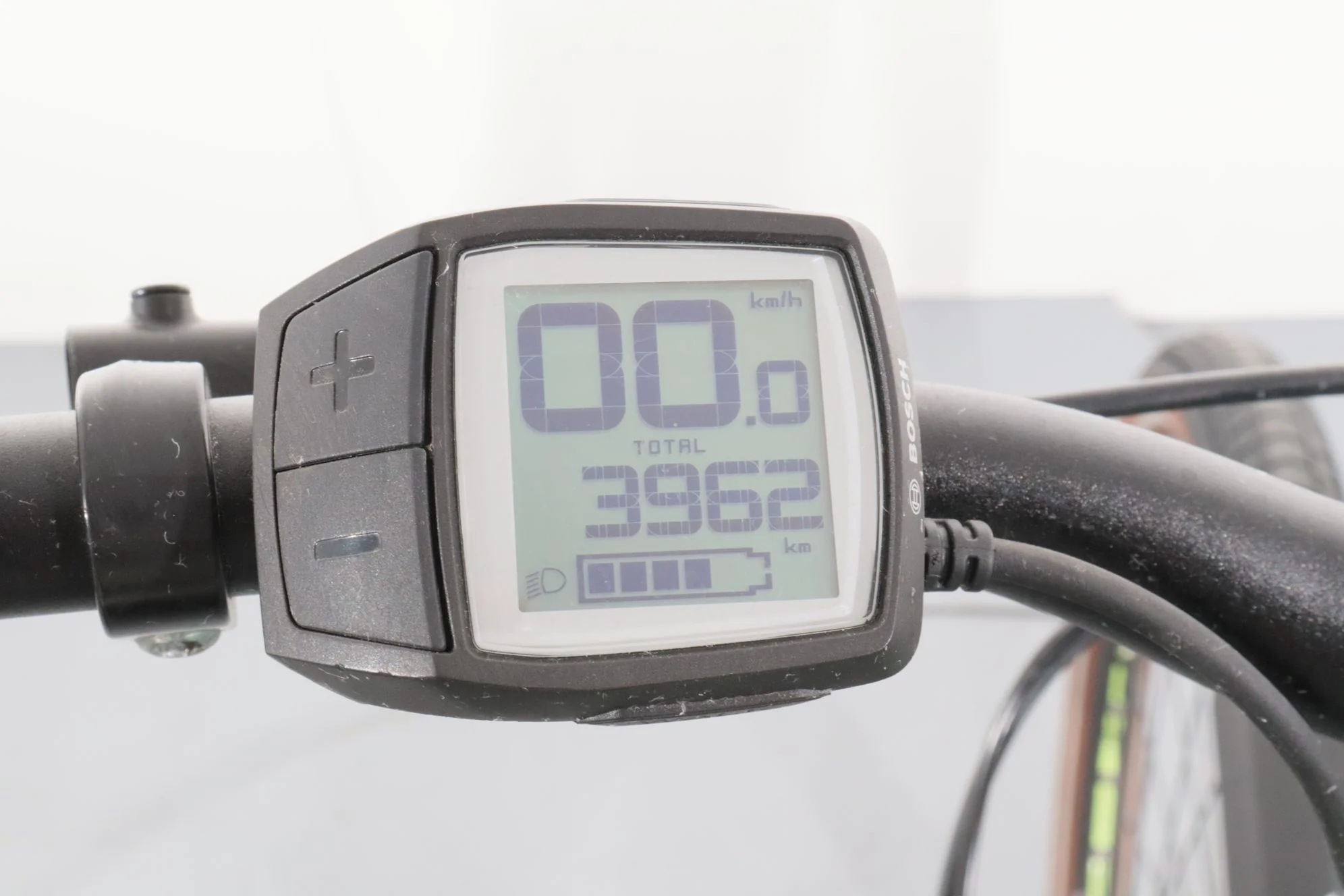 Cube Touring Hybrid One 400 - Image 12