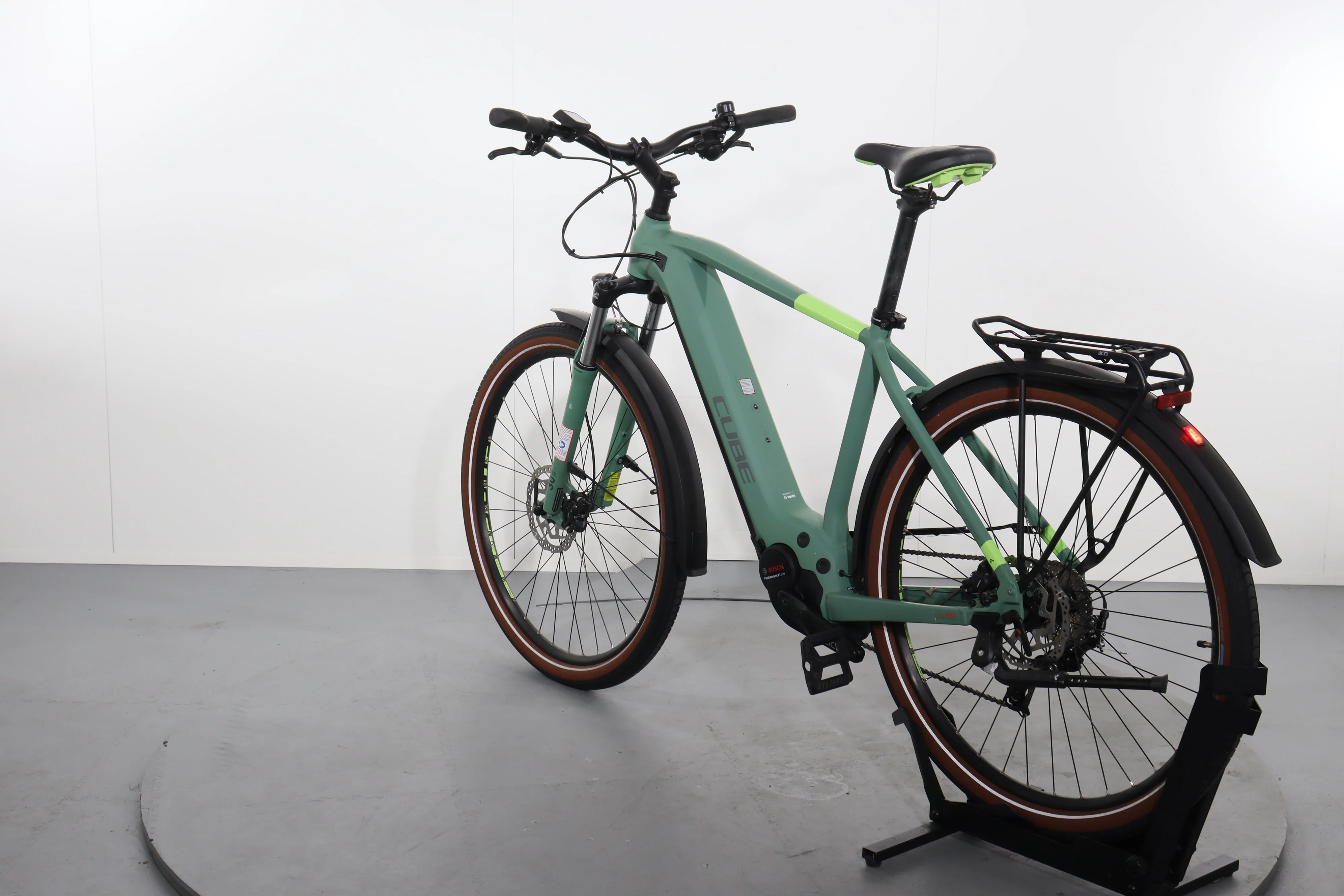 Cube Touring Hybrid One 400 - Image 5