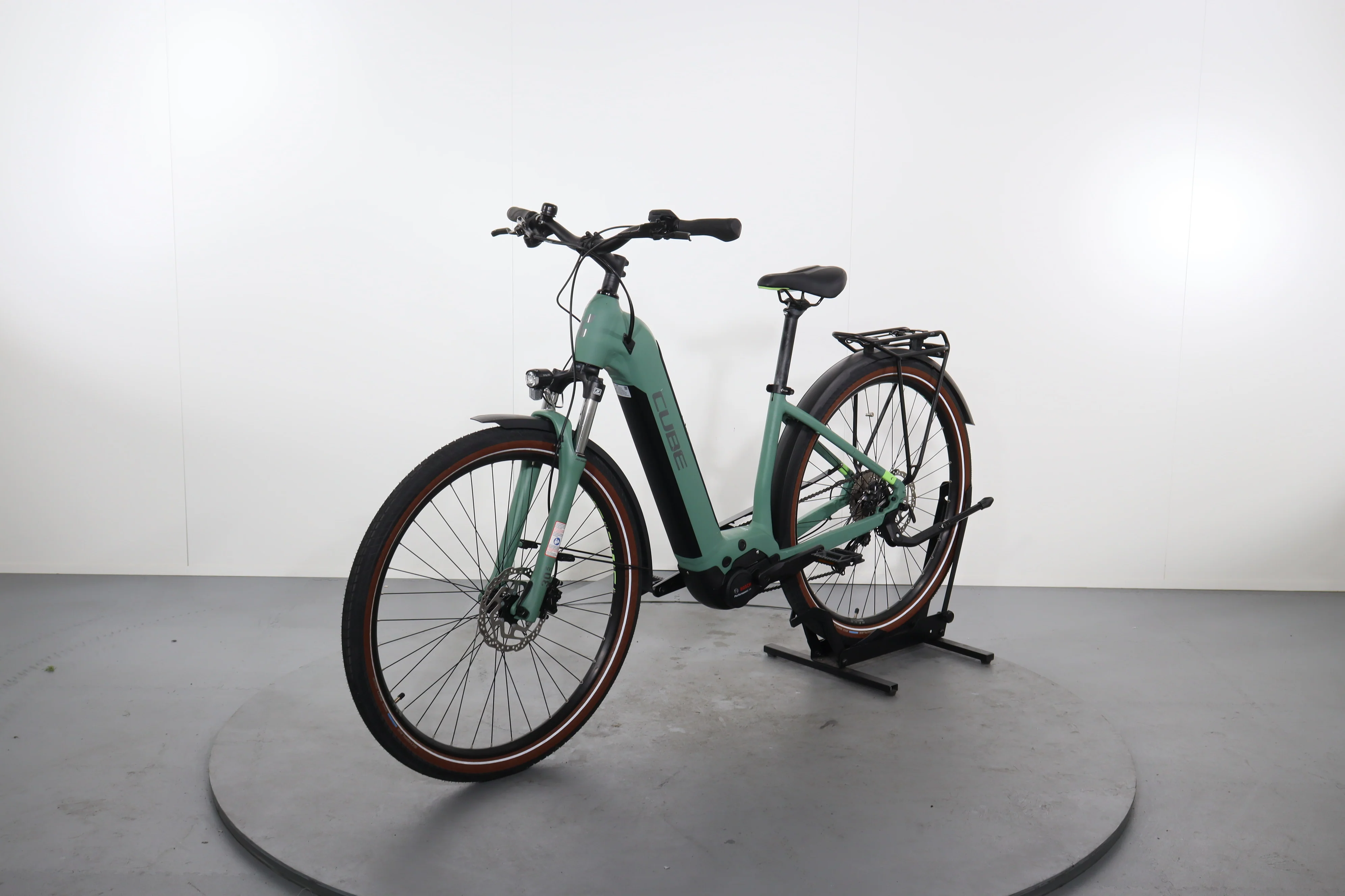 Cube Touring Hybrid One 625 - Image 3