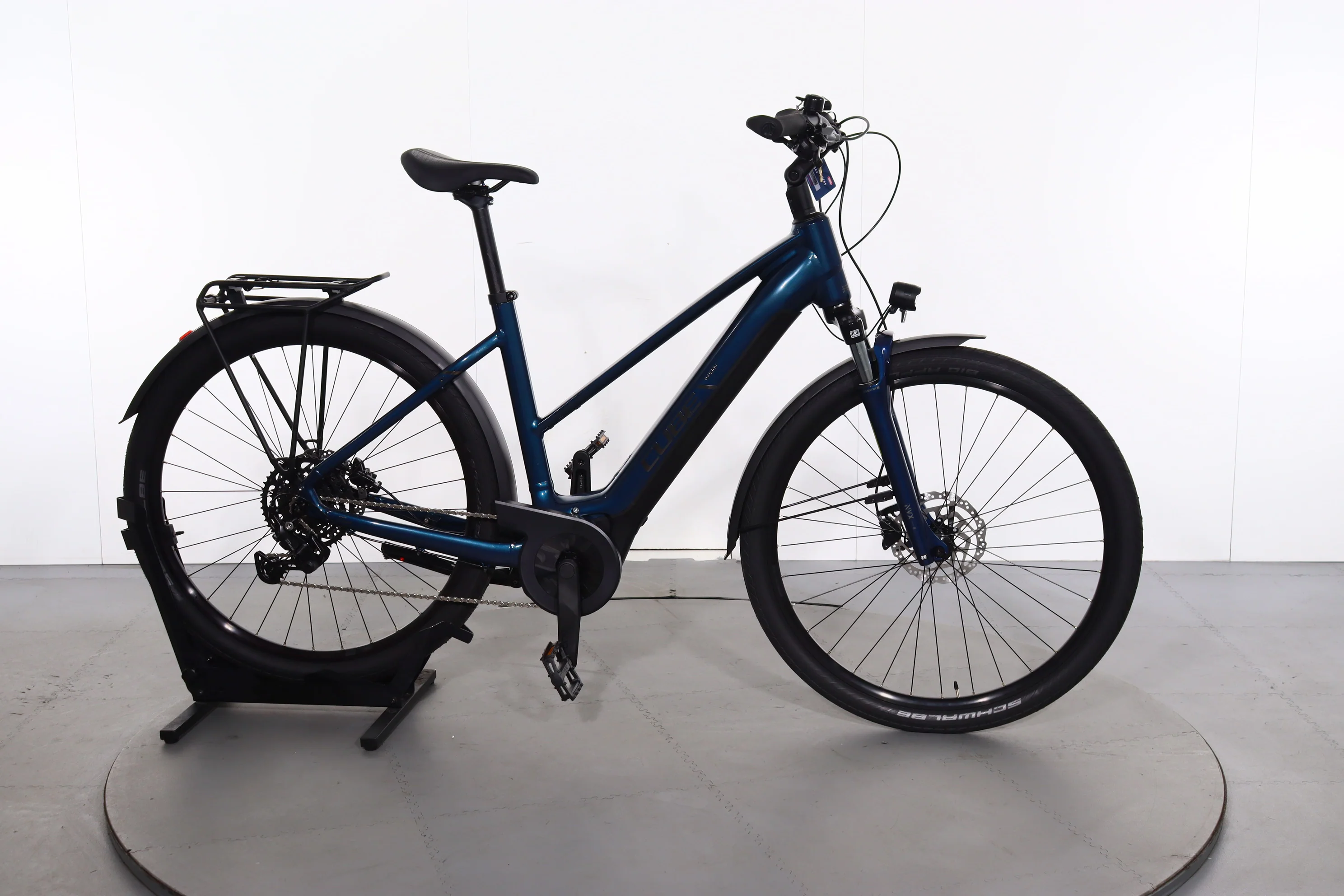 Cube Touring Hybrid One