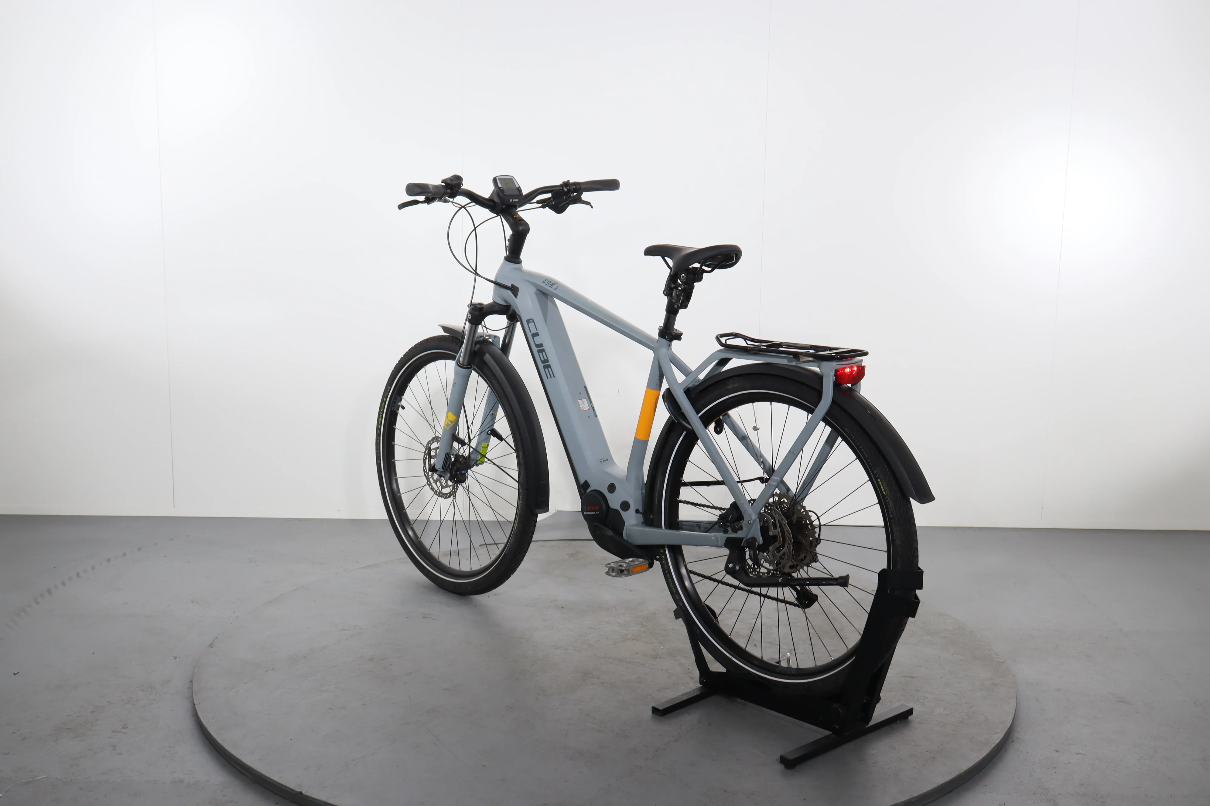 Cube Touring Hybrid Pro 500 - Image 5