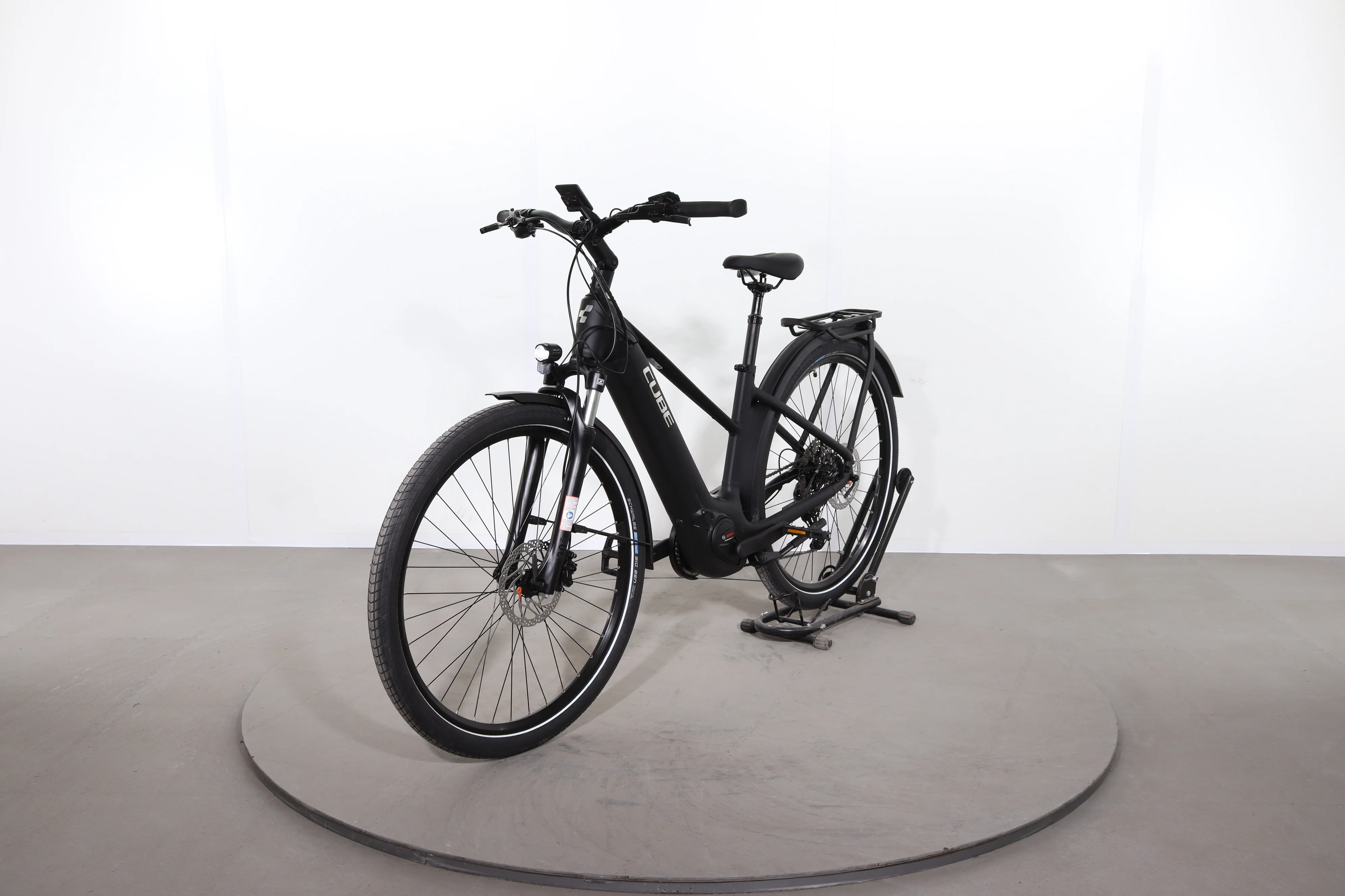 Cube Touring Hybrid Pro - Image 3