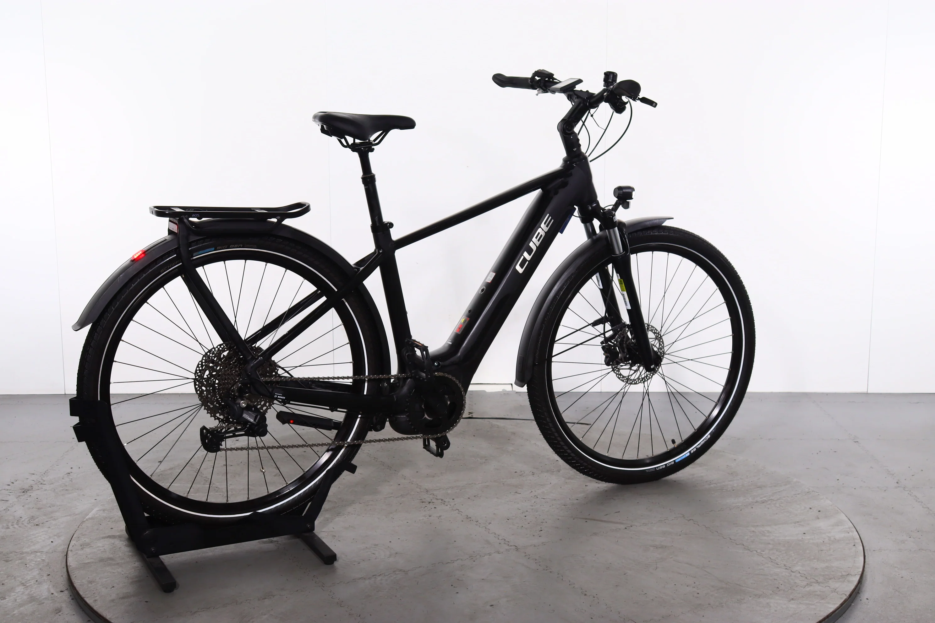 Cube Touring Hybrid Pro - Image 2
