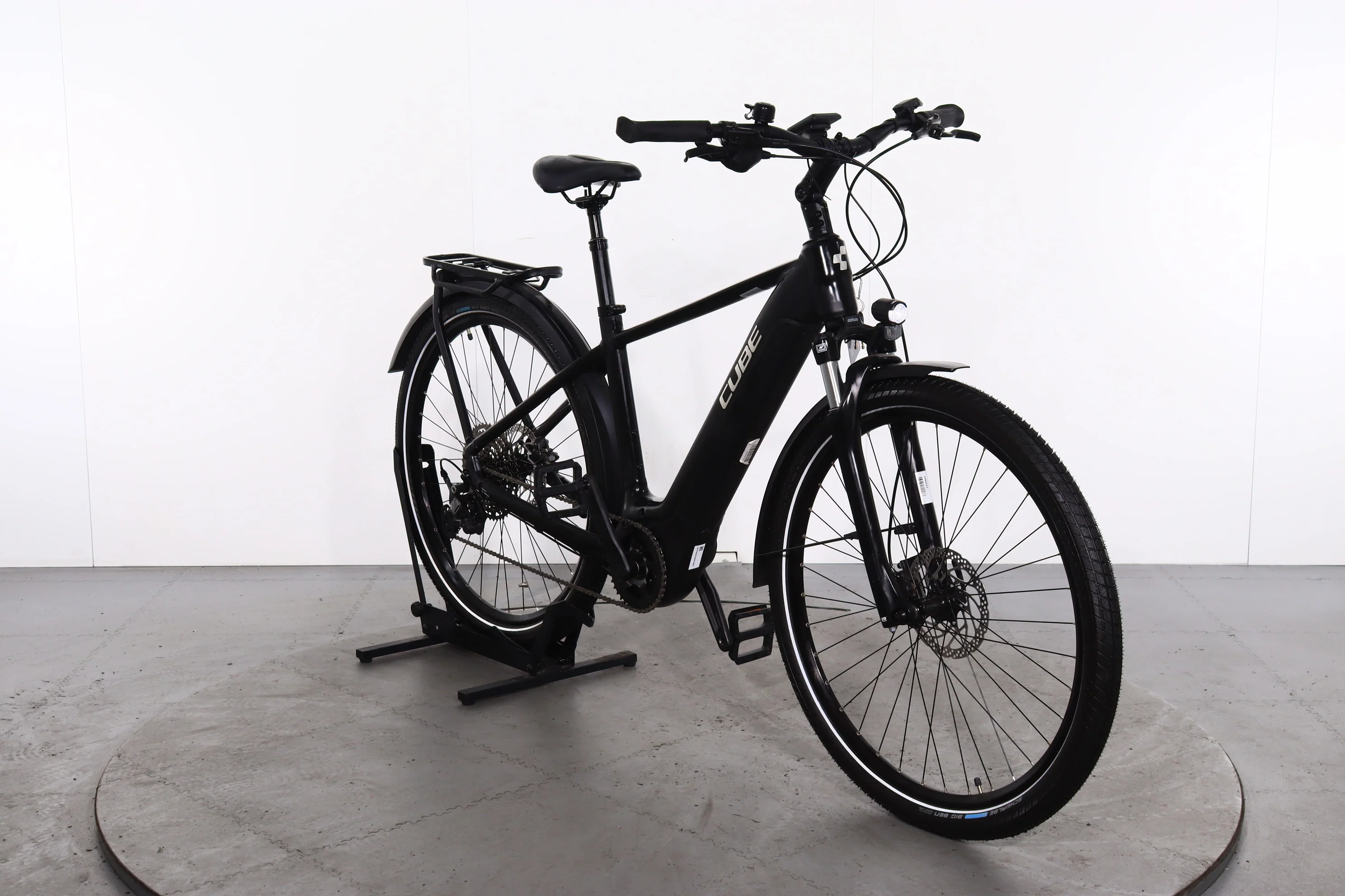 Cube Touring Hybrid Pro - Image 3