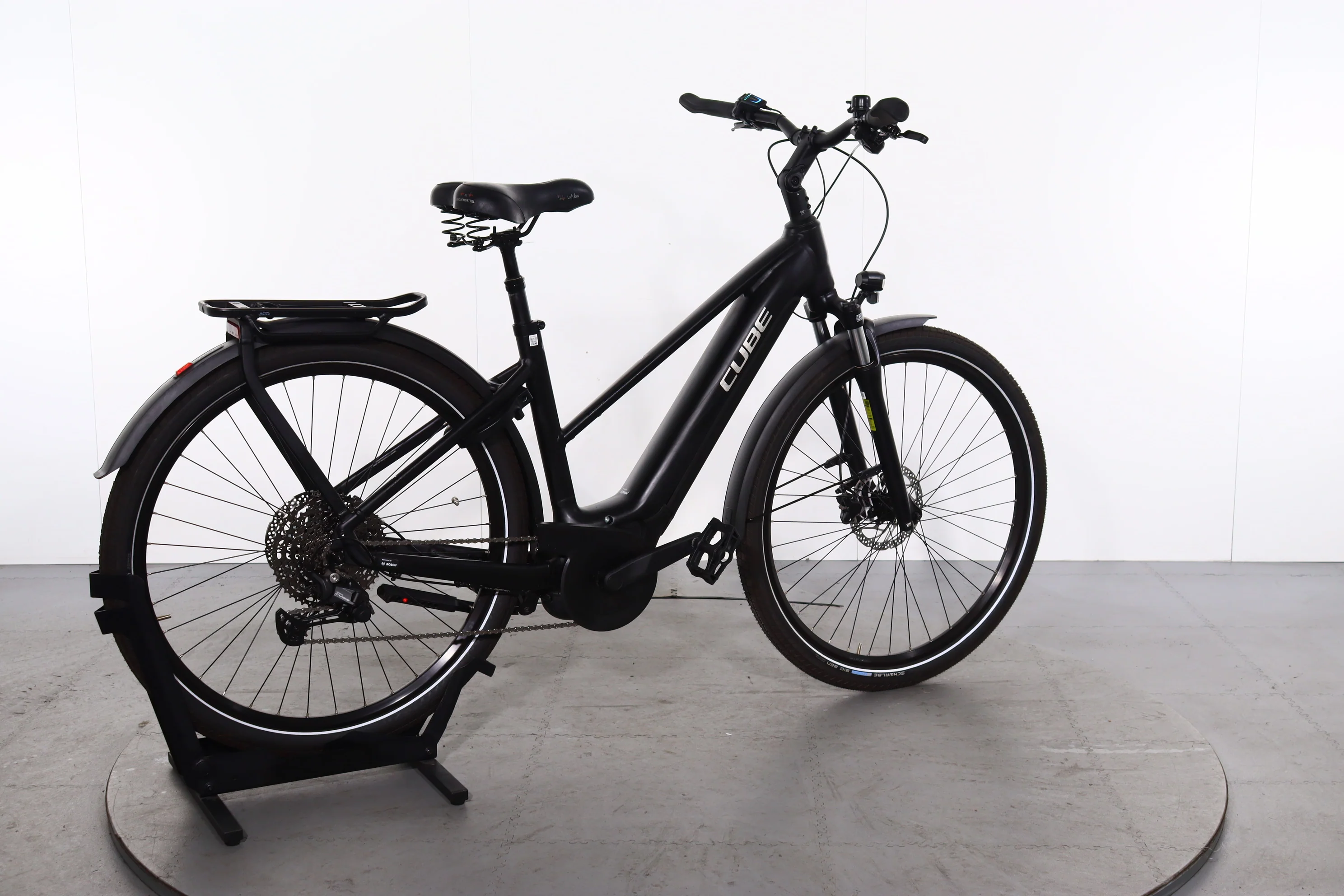 Cube Touring Hybrid Pro - Image 2
