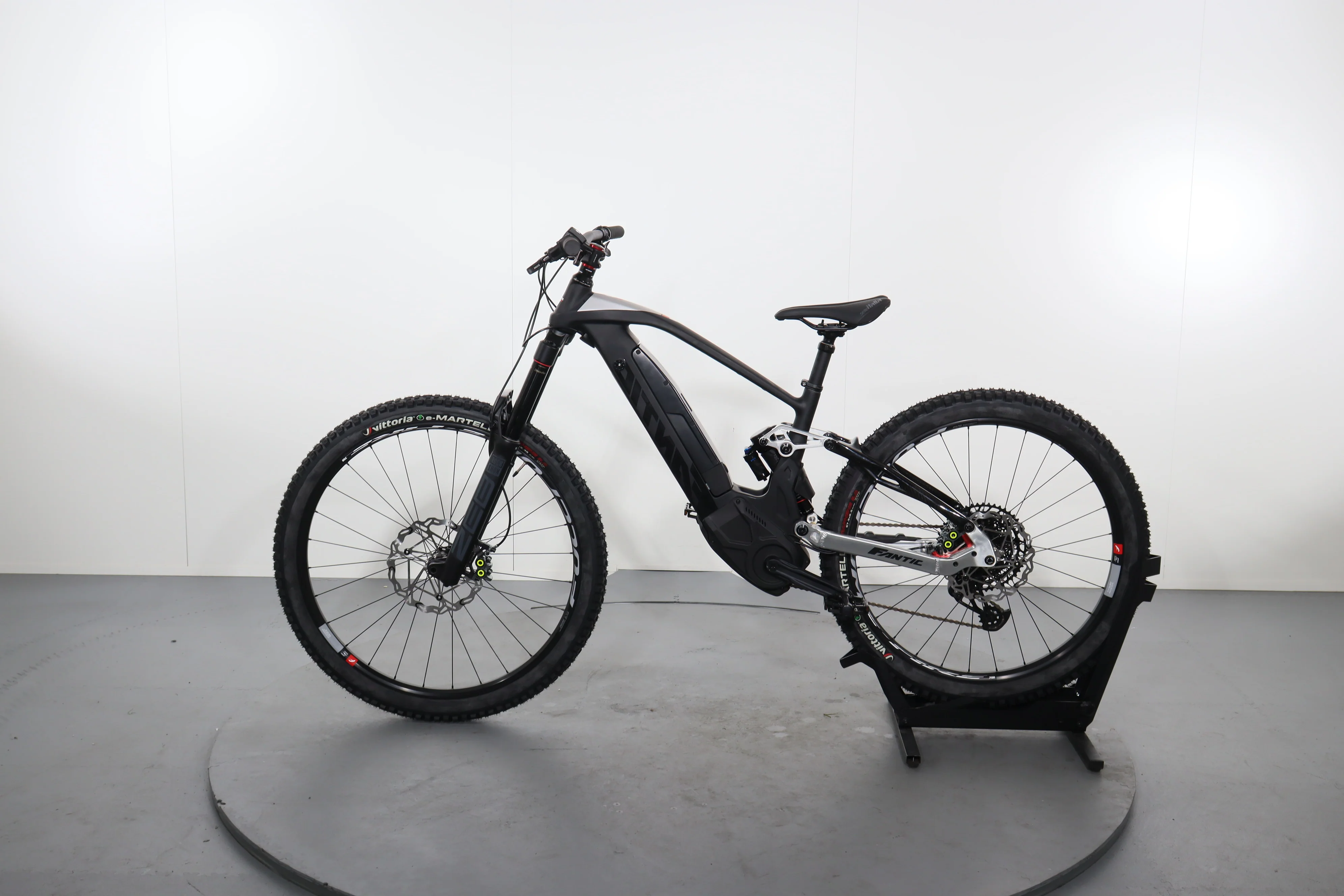 Fantic XTF 1.7 Carbon Race - Image 4