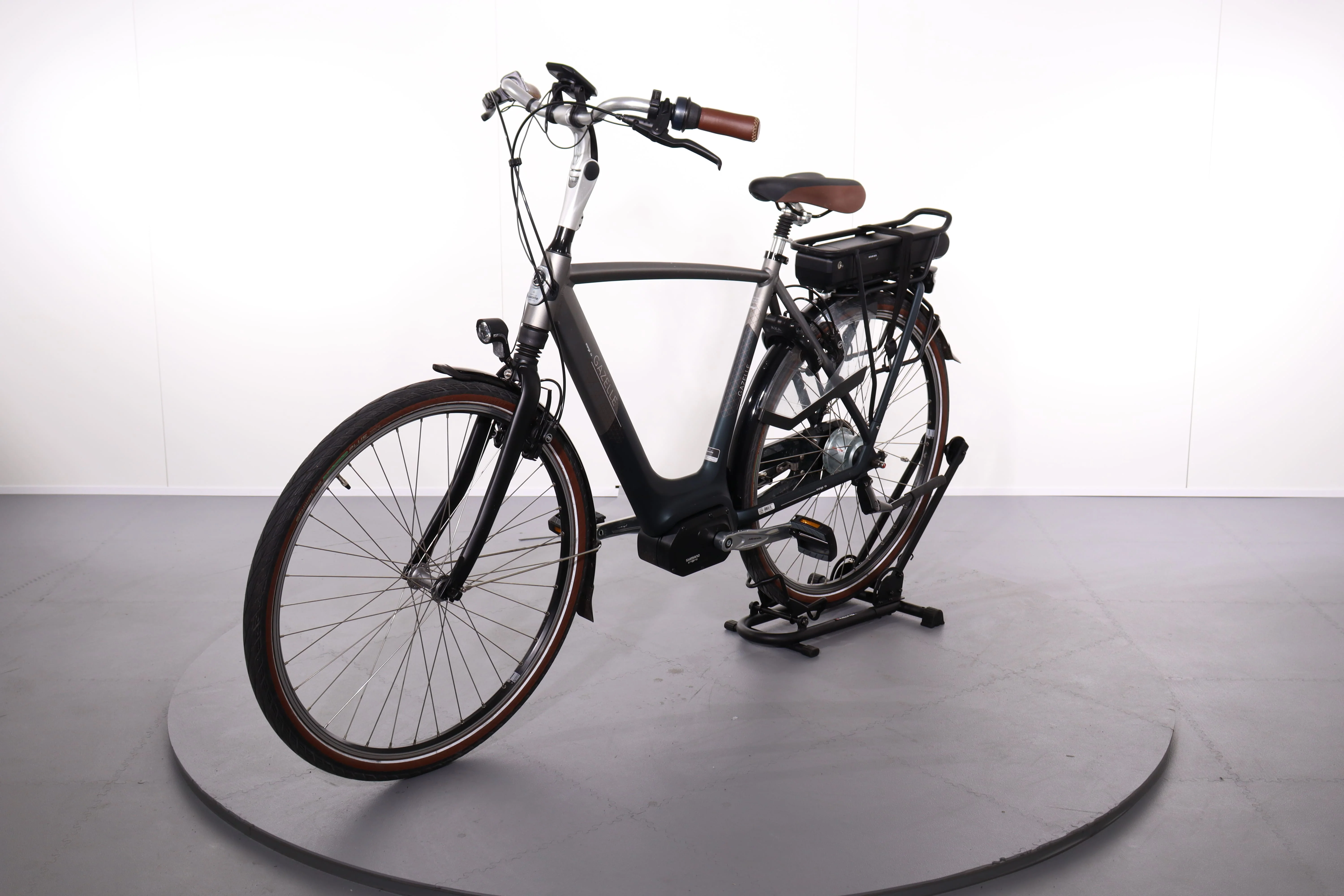 Gazelle Orange C8 HMS - Image 3