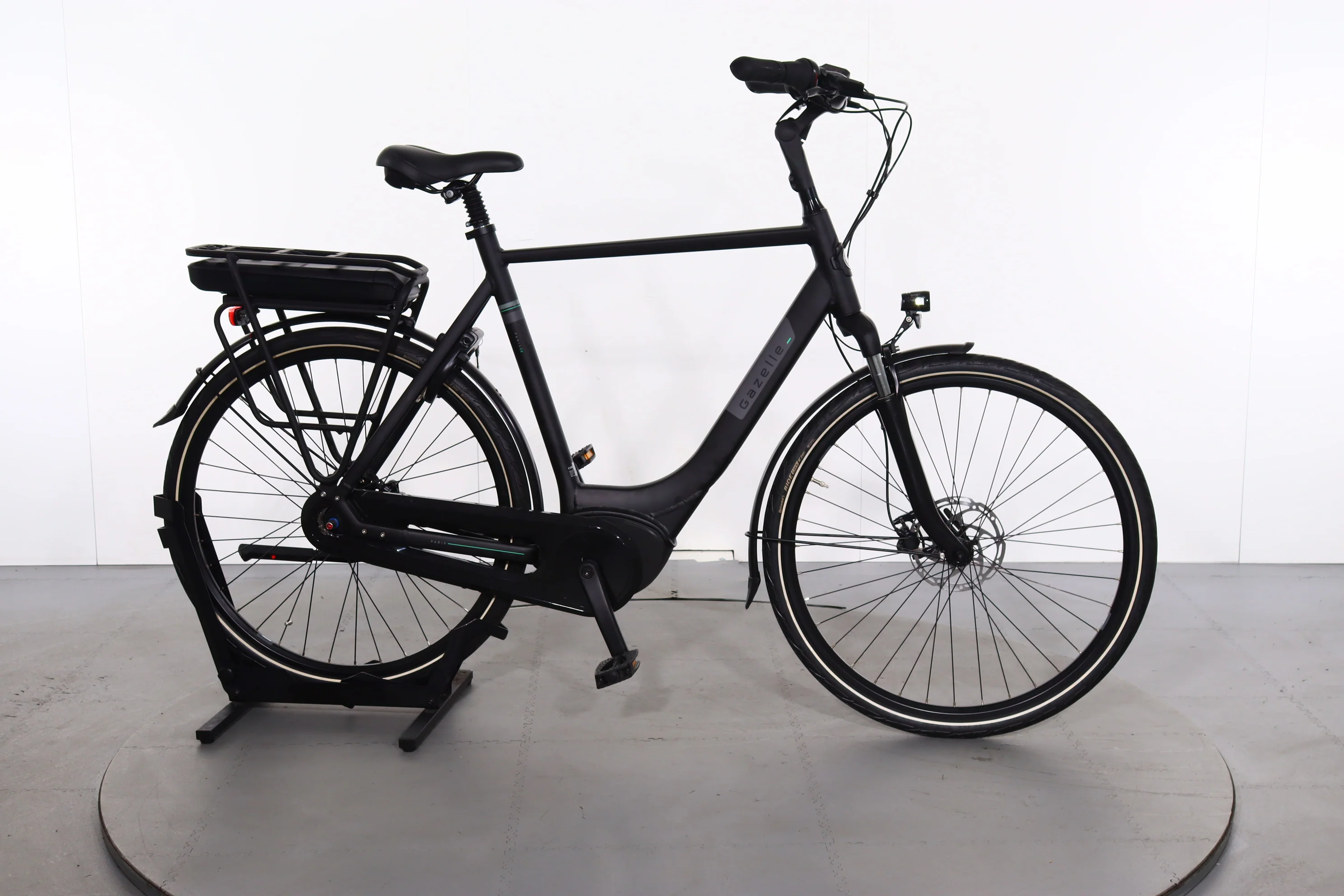 Gazelle PARIS C8