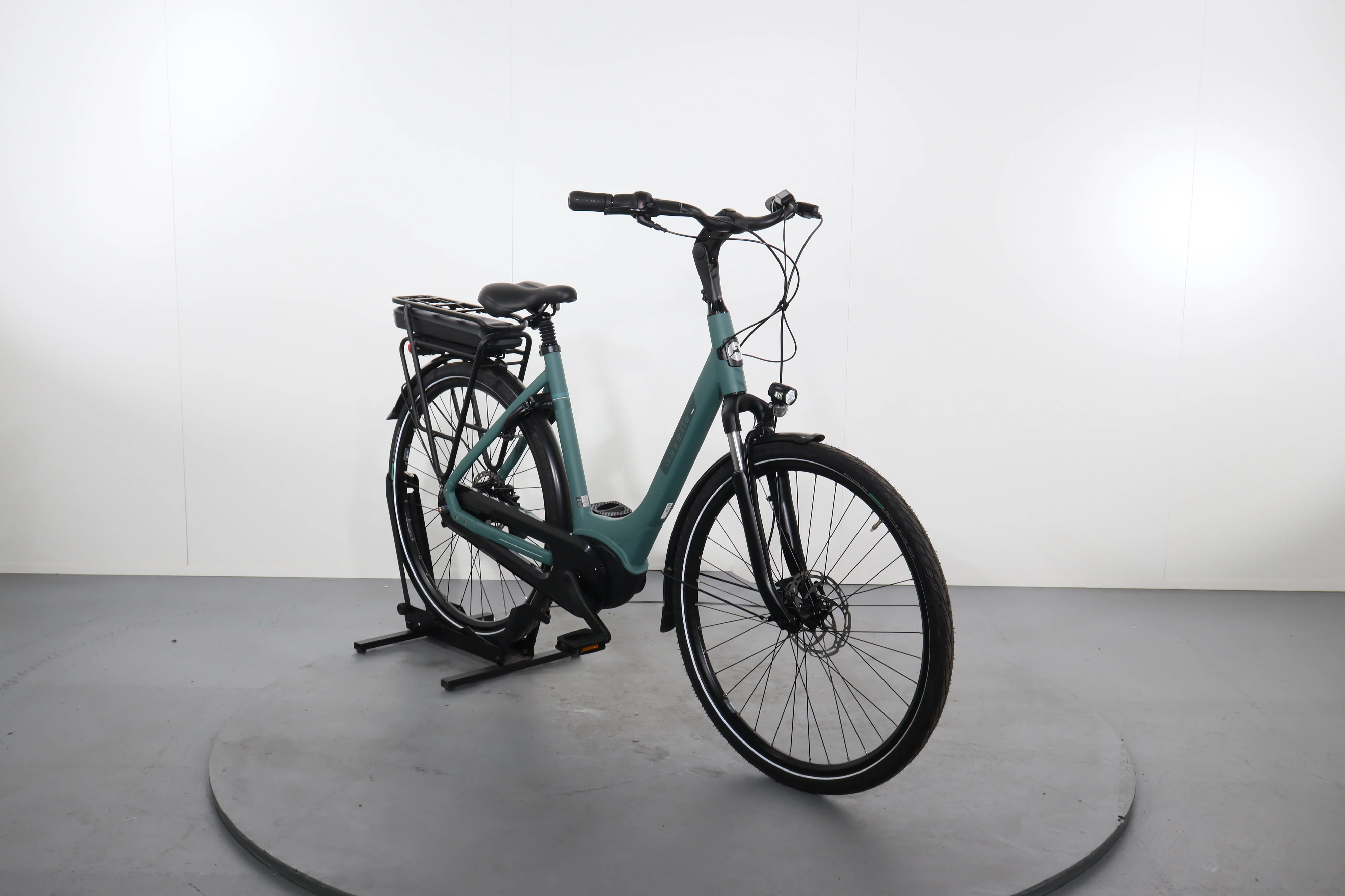 Gazelle Paris C8 - Image 2