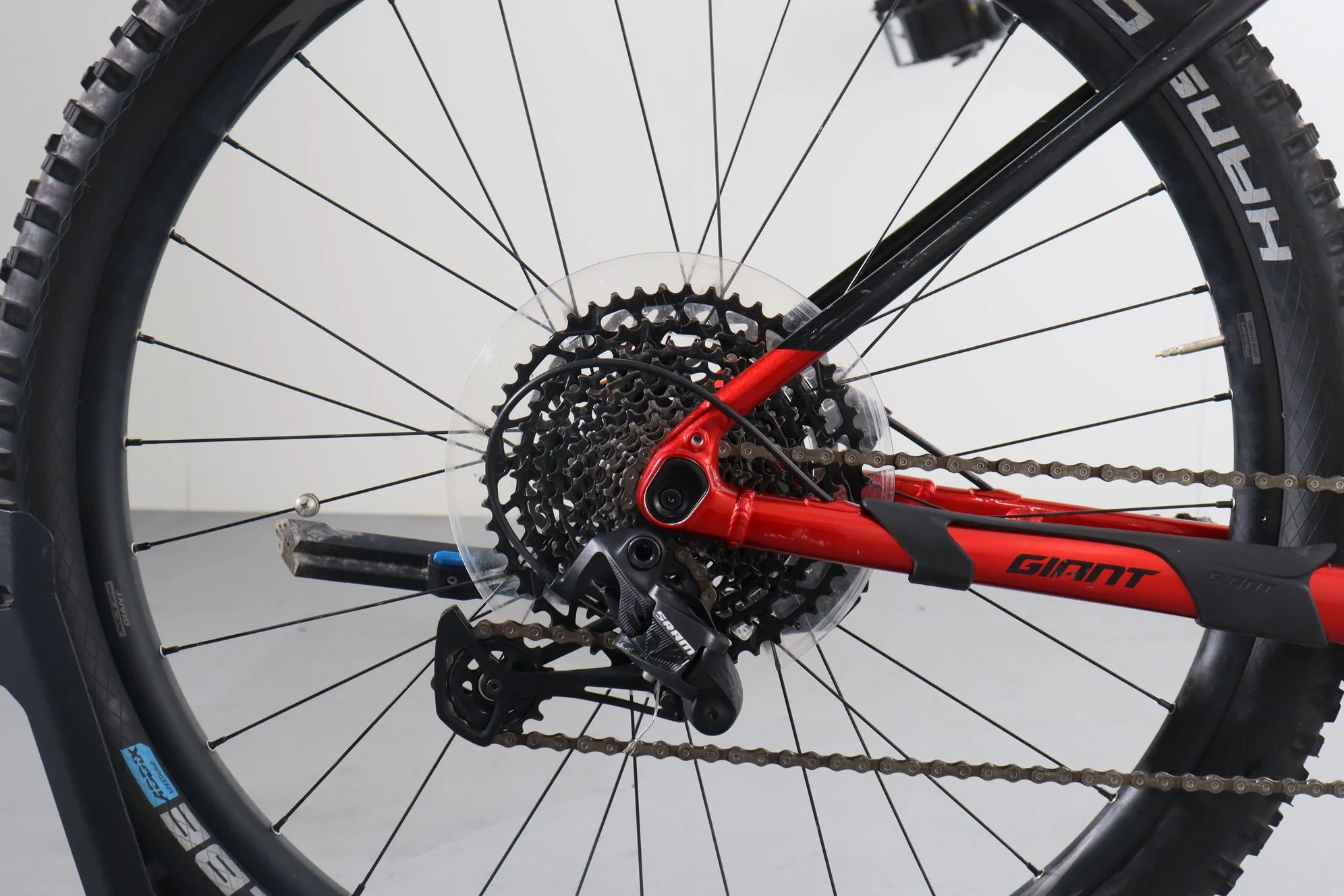 Giant FATHOM E+ 1 PRO 29ER - Image 9