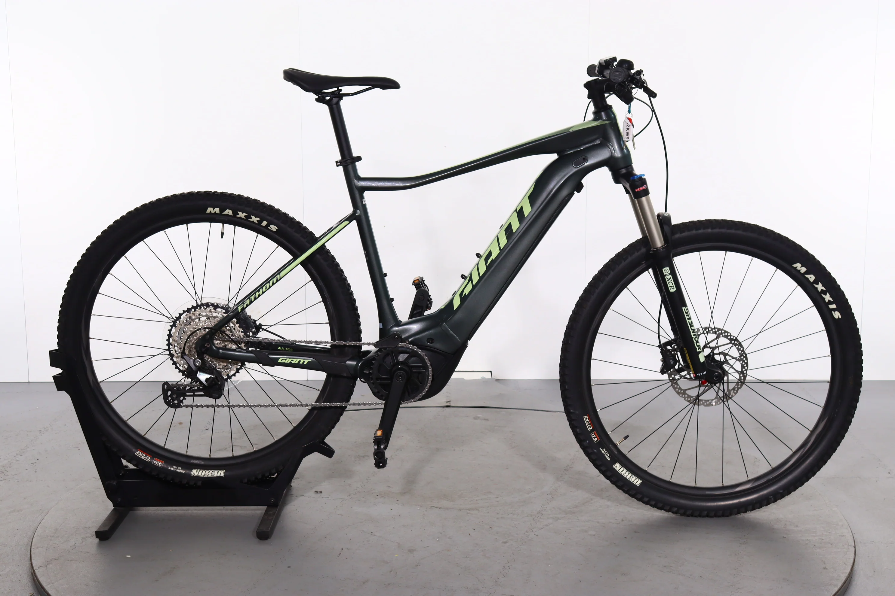 Giant Fathom E+1