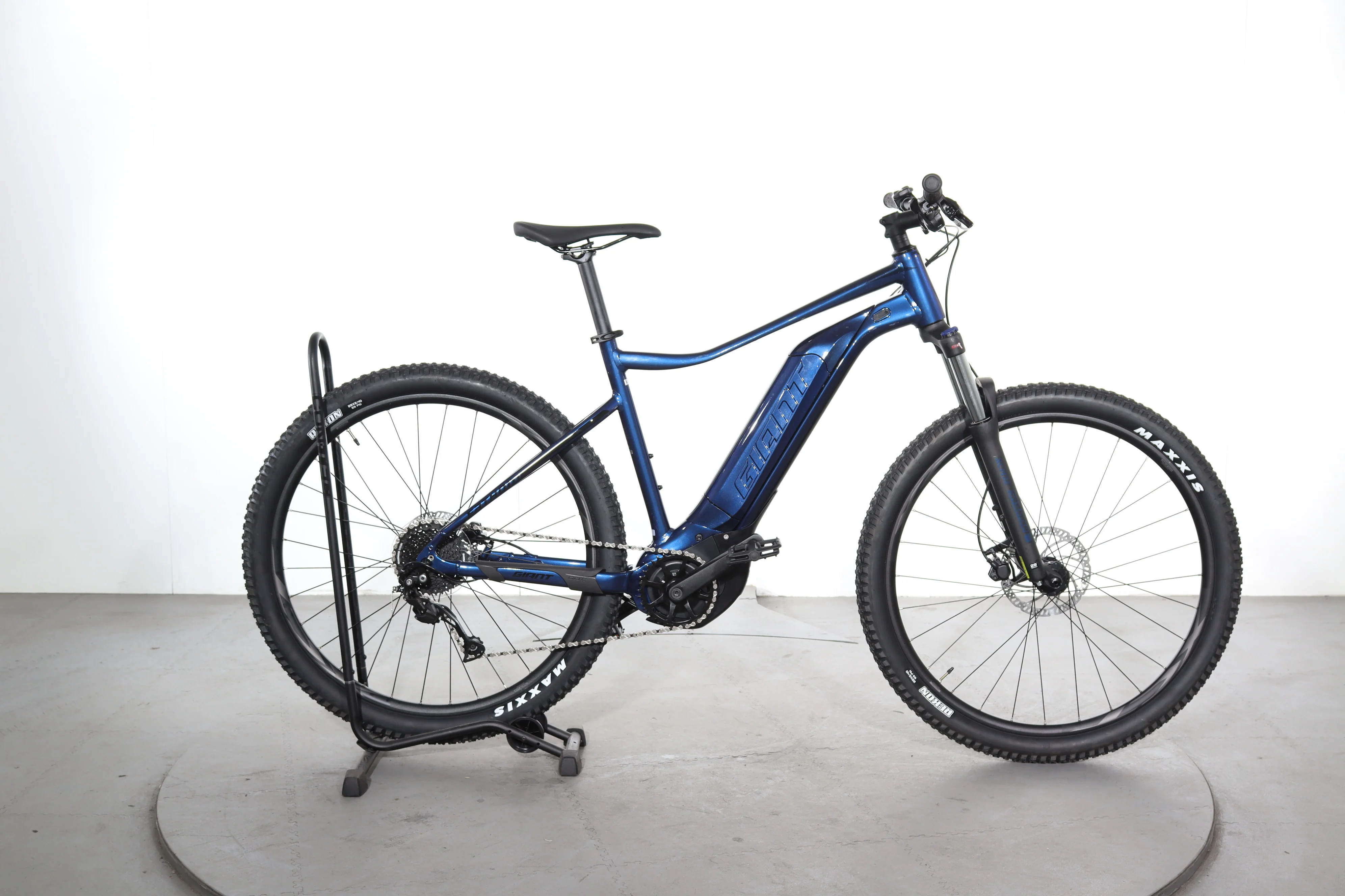 Giant Fathom E+3