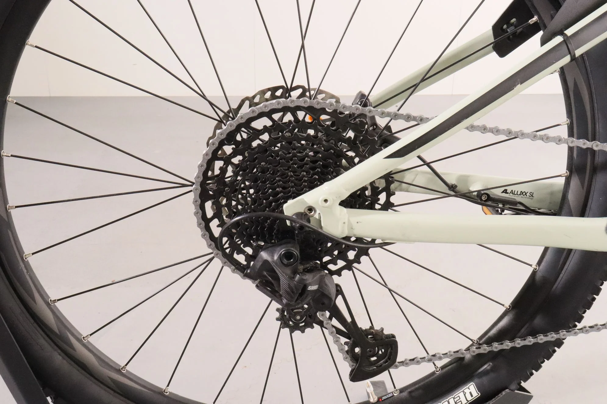 Giant STANCE E+ 1 - Image 9