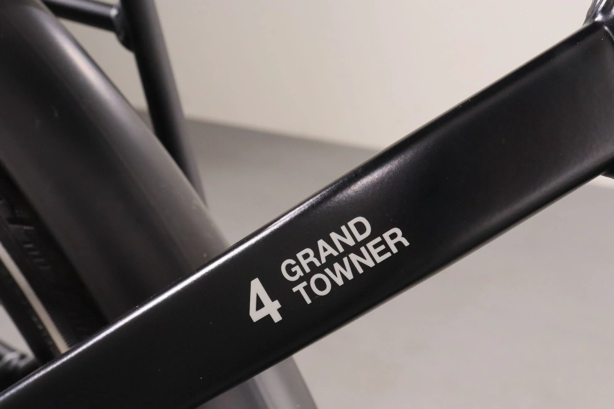 Husqvarna Grand Towner 4 RT - Image 10
