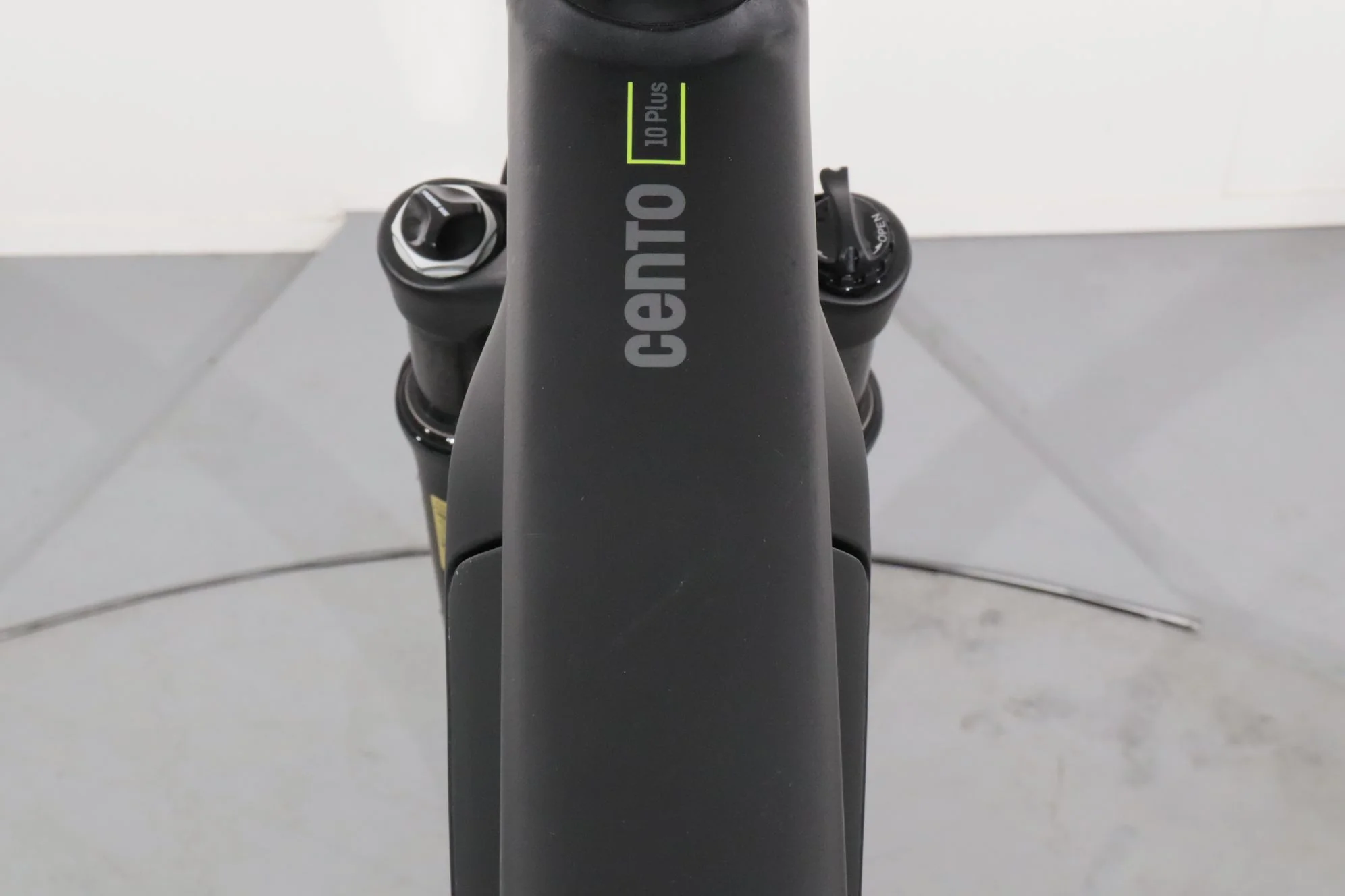 KTM Cento 10 - Image 12