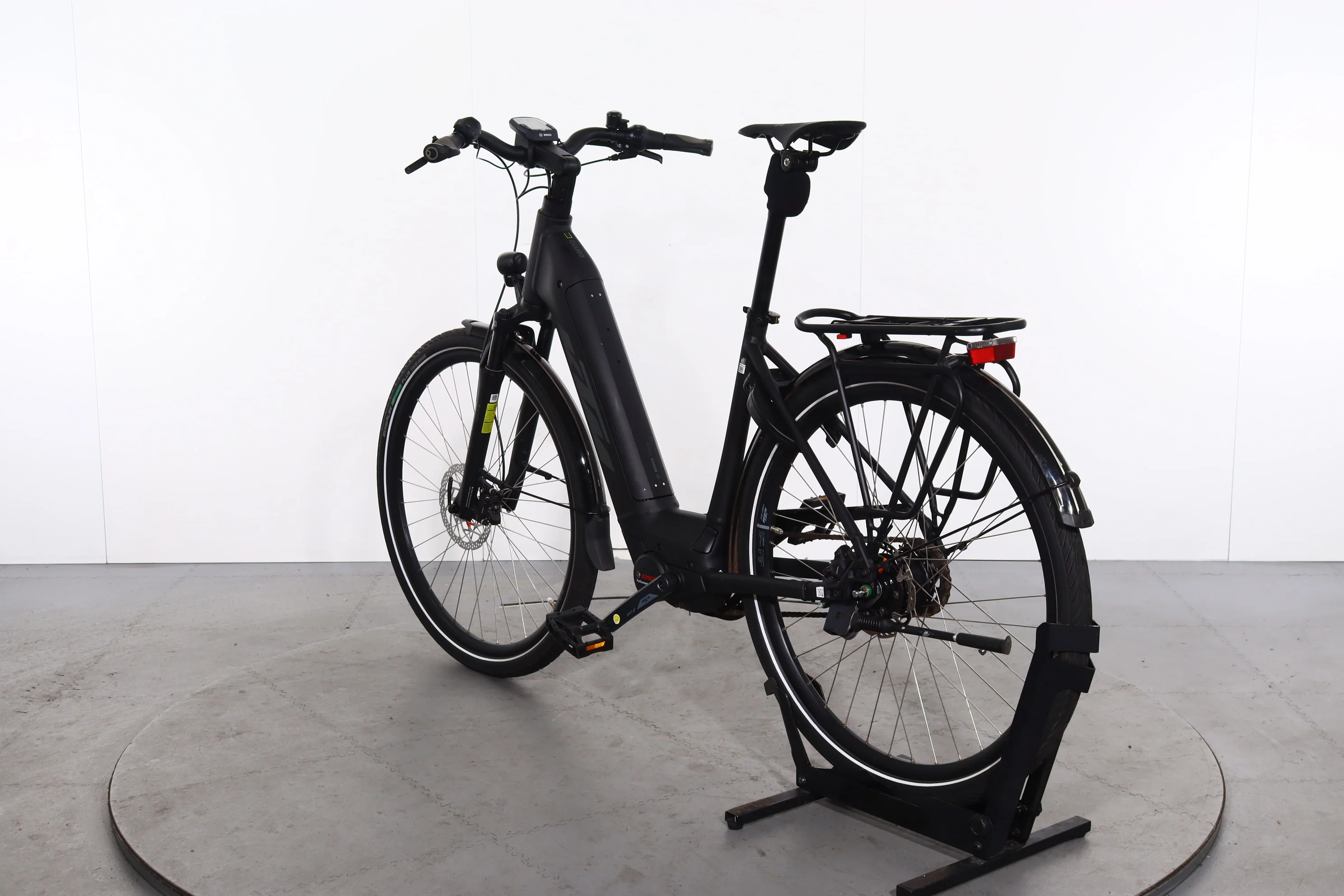 KTM Cento 5 RT - Image 5