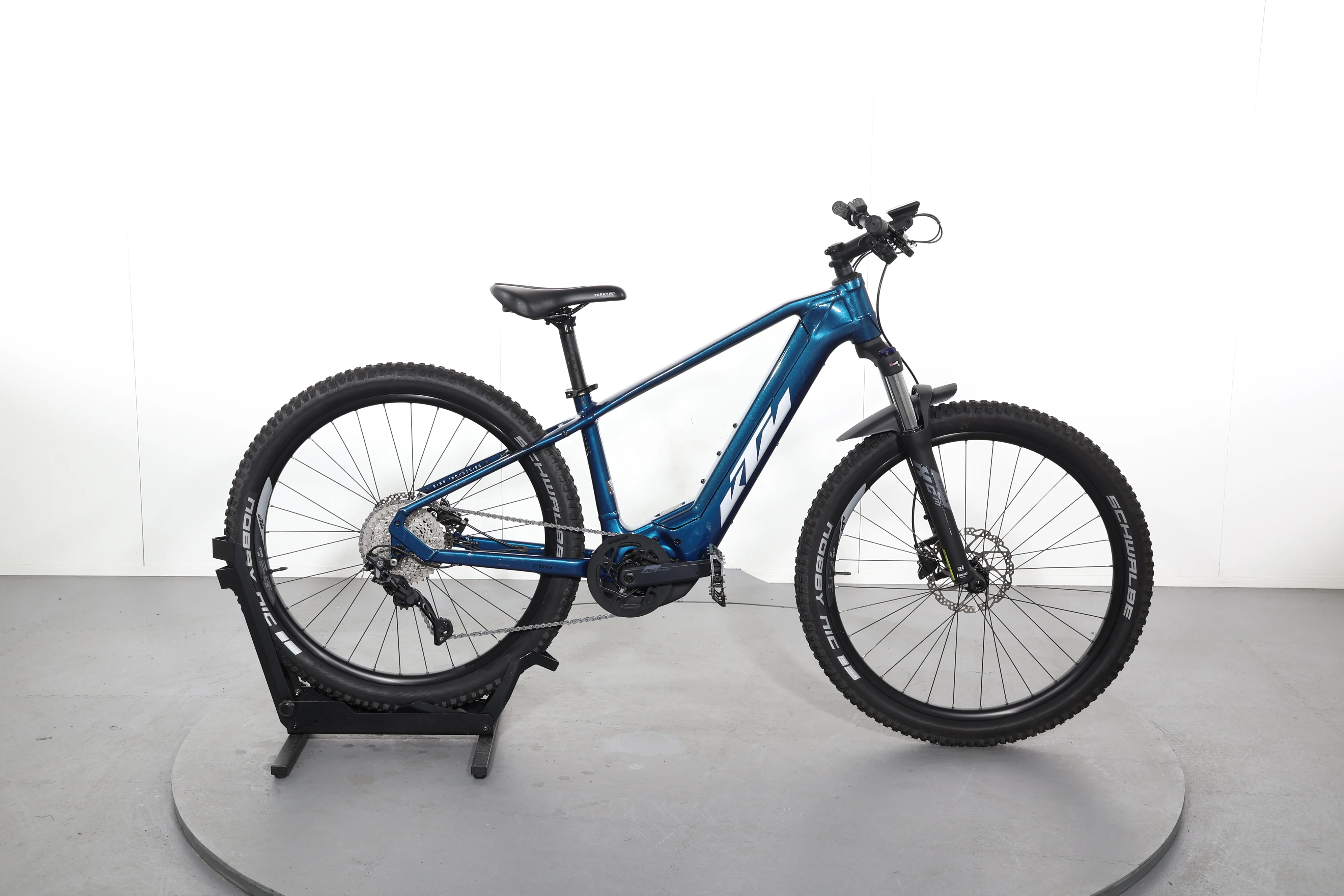 KTM MACINA TEAM 671