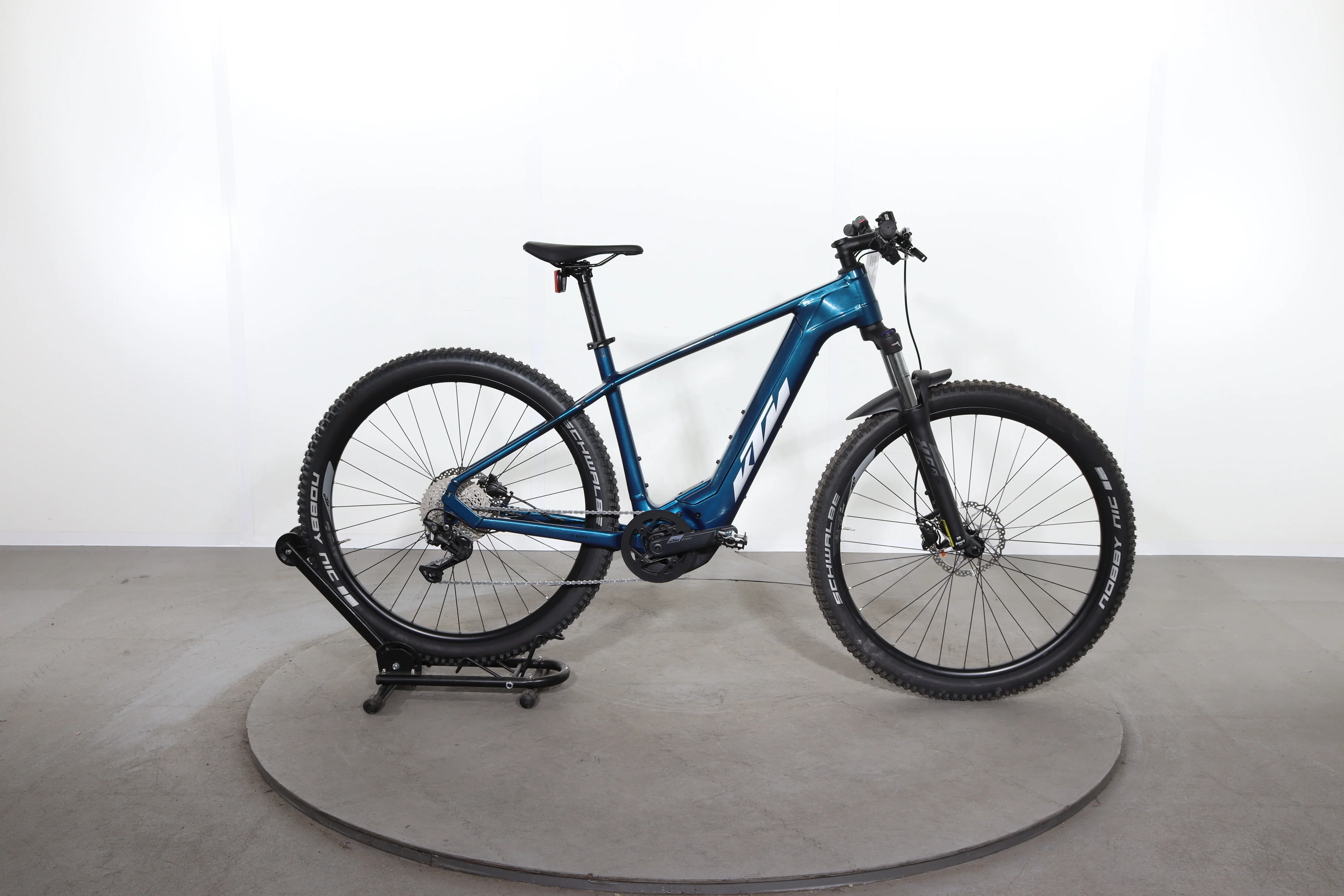 KTM Macina Team 691